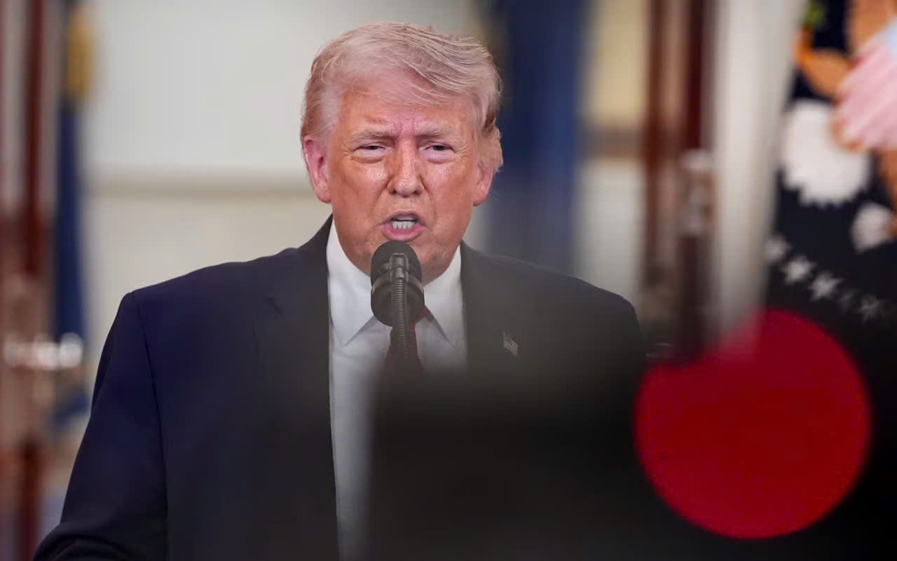 Cầu lớn nhất Iran đổ sập, Tổng thống Donald Trump n&oacute;i &ldquo;c&ograve;n nữa&rdquo; - Ảnh 2.