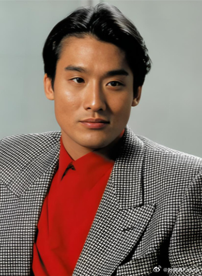 T&agrave;i tử Lương Gia Huy kh&oacute;c khi đăng quang "ảnh đế" Kim Tượng lần 5 - Ảnh 4.