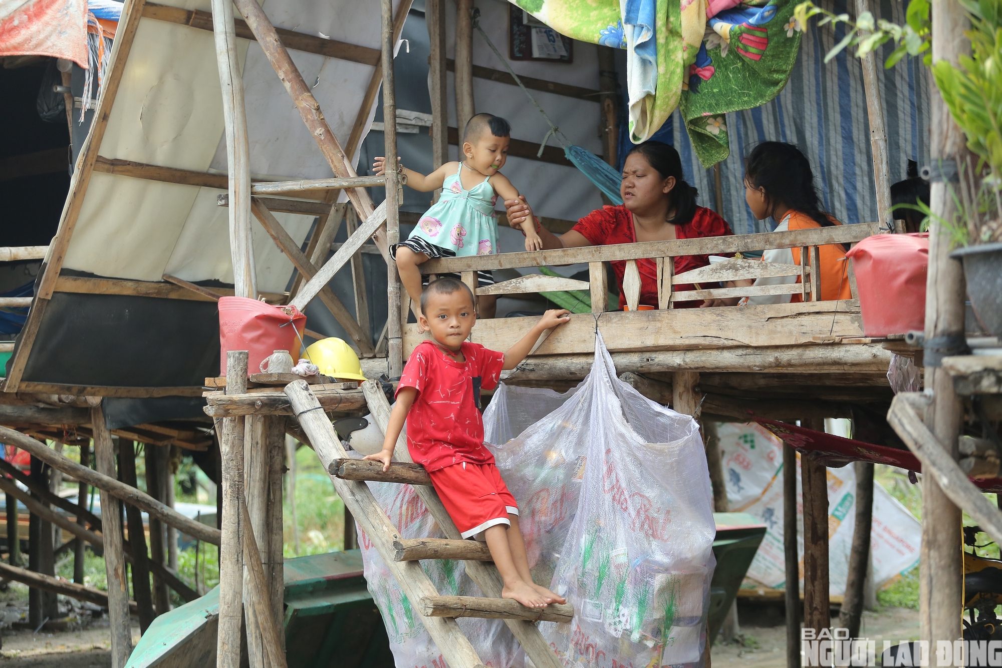 Chật vật mưu sinh ở &ldquo;x&oacute;m Việt kiều&rdquo; ven Hồ Dầu Tiếng - Ảnh 3.