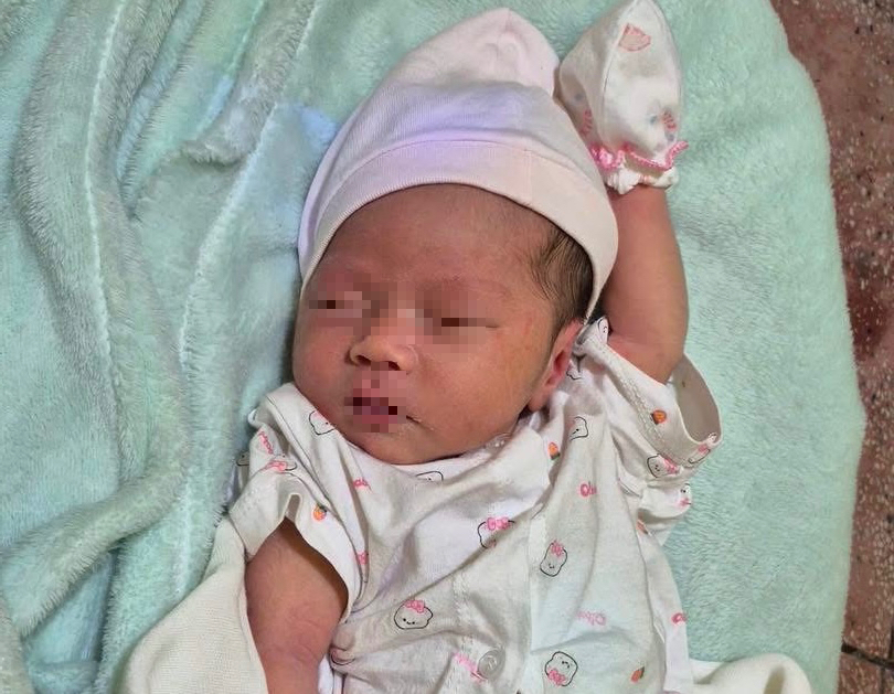 Tìm cha mẹ ba trẻ sơ sinh bị bỏ rơi ở TPHCM - Ảnh 3.