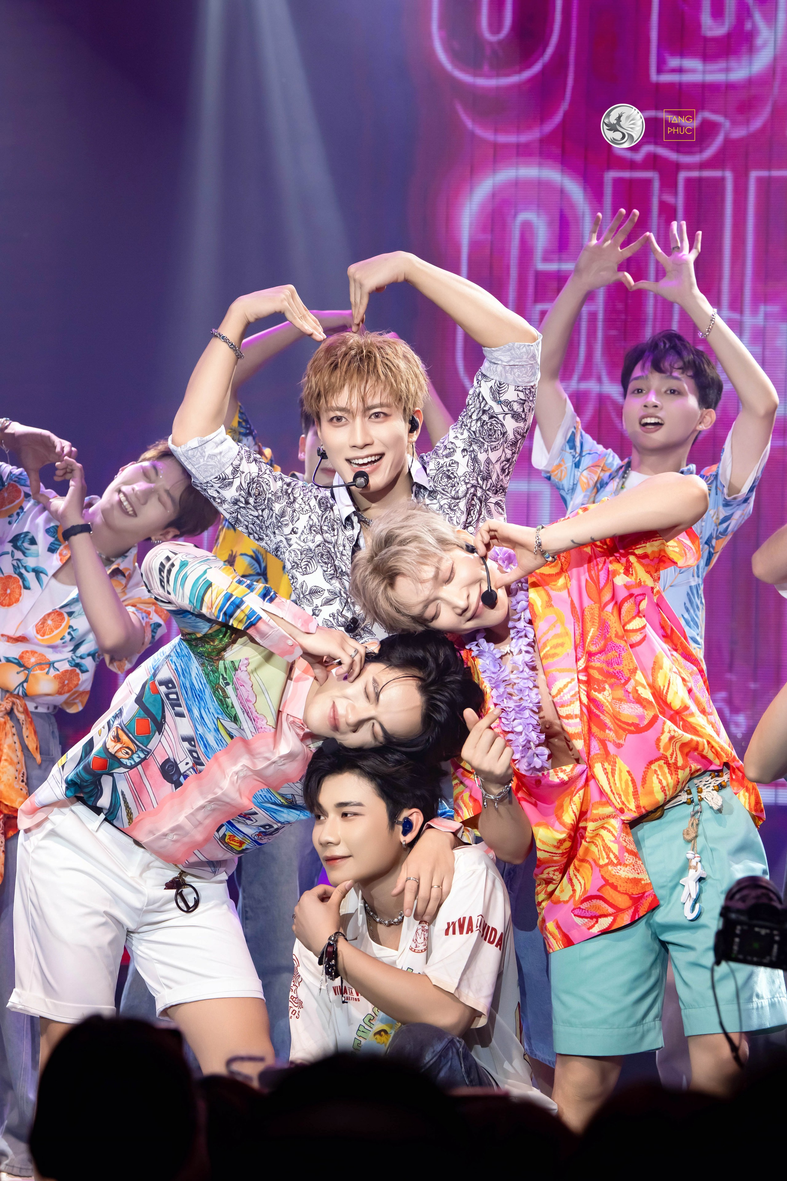 Nhạc sĩ Huỳnh Quốc Huy: 