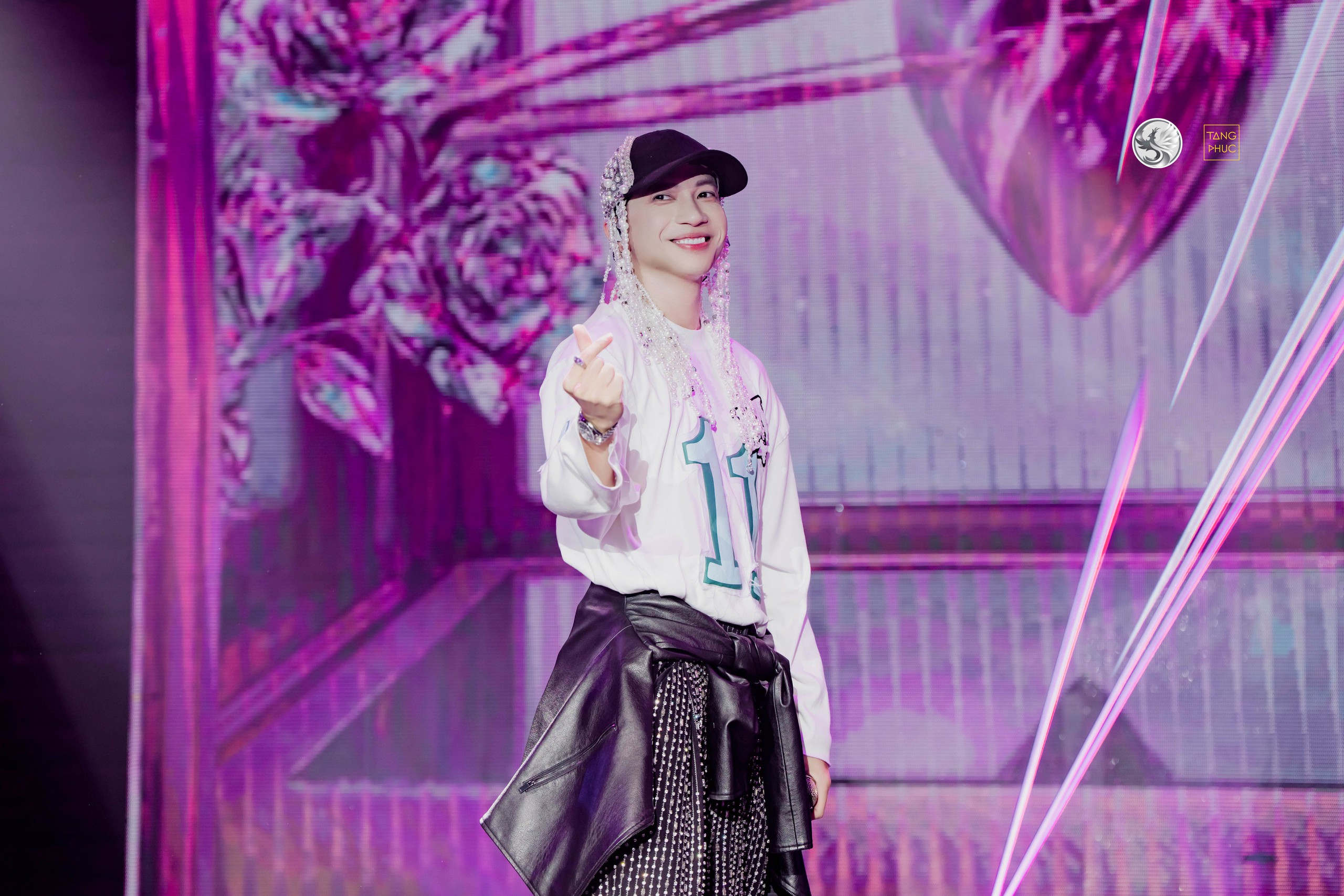 Nhạc sĩ Huỳnh Quốc Huy: 