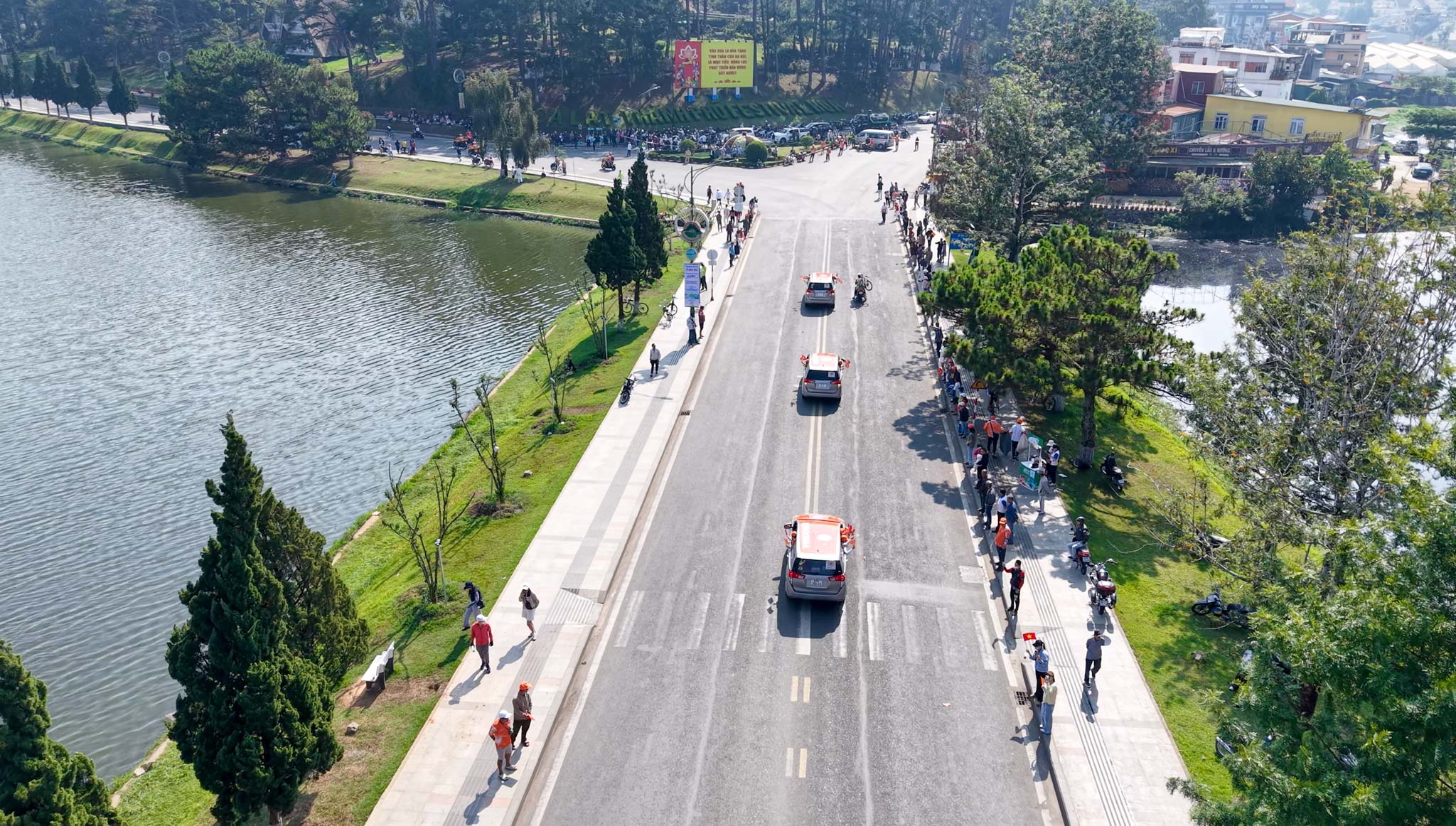 C&uacute;p truyền h&igrave;nh: Tay đua Thanh H&oacute;a thắng v&ograve;ng hồ Xu&acirc;n Hương - Ảnh 6.