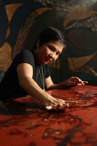 Họa sĩ Hiền Nguyễn tận hiến cho sơn mài - Ảnh 1.