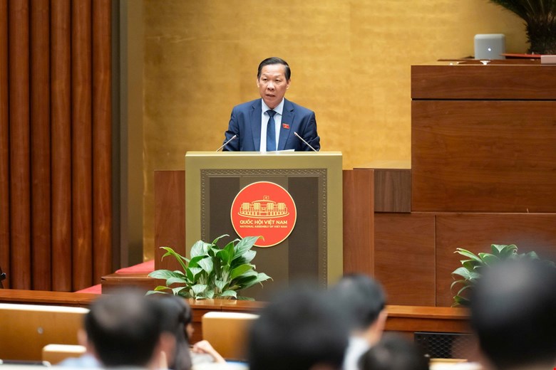 Đề xuất bỏ ngưỡng doanh thu chịu thuế 500 triệu đồng với hộ kinh doanh trong luật  - Ảnh 2.