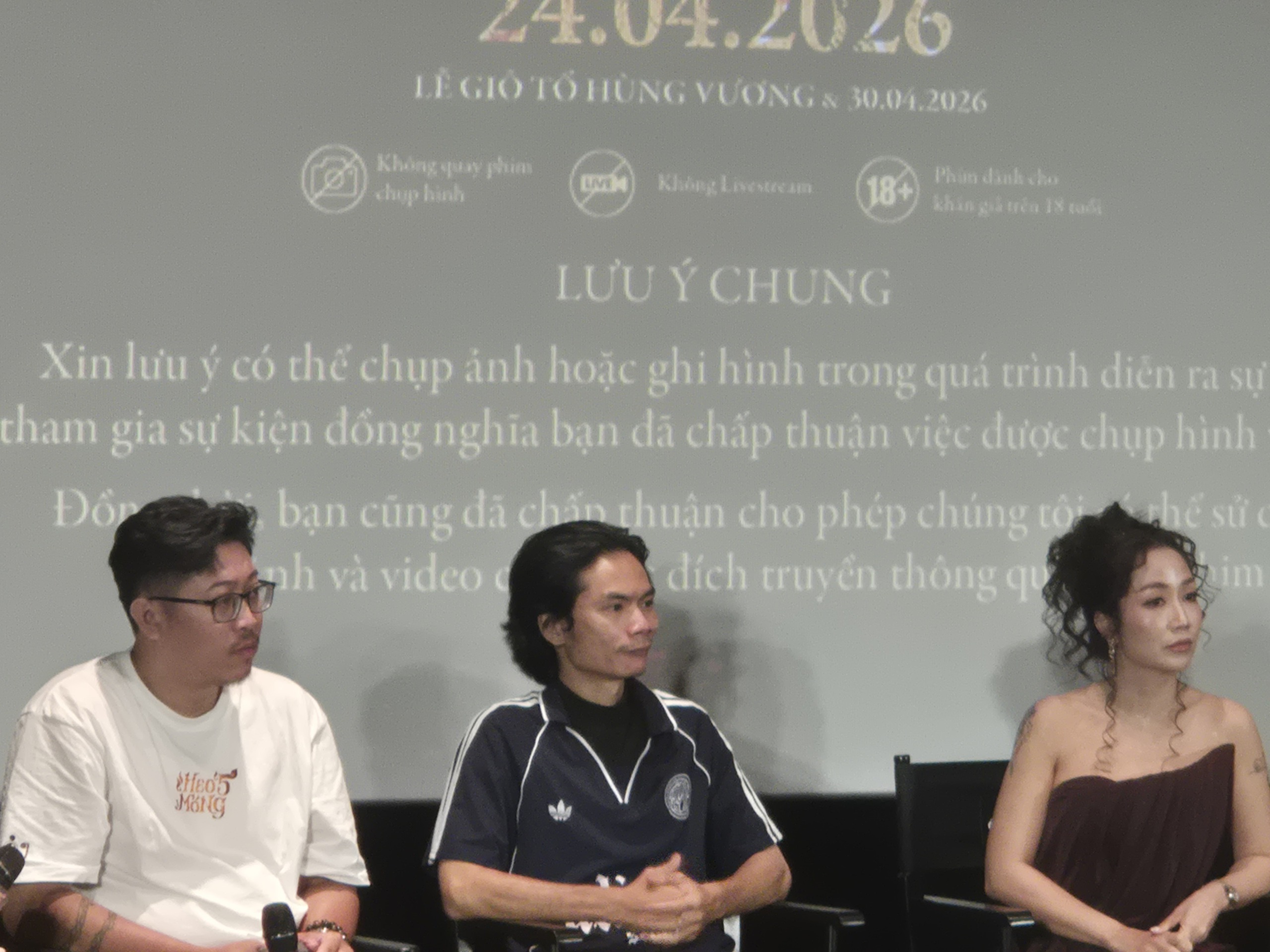 Võ Tấn Phát mừng 