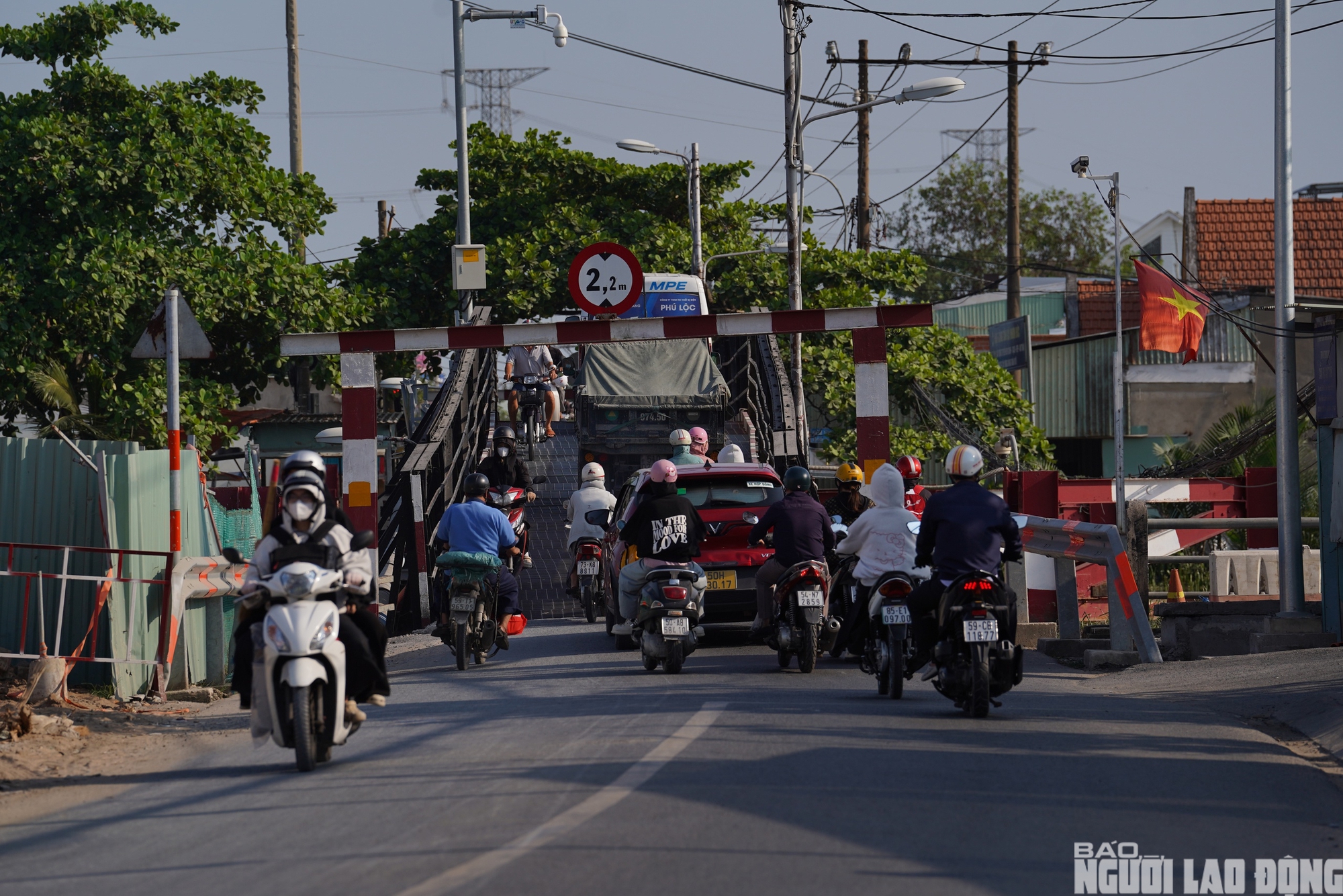 Cận cảnh cầu gần 500 tỉ đồng nối TP.HCM với cửa ng&otilde; đi T&acirc;y Ninh - Ảnh 6.