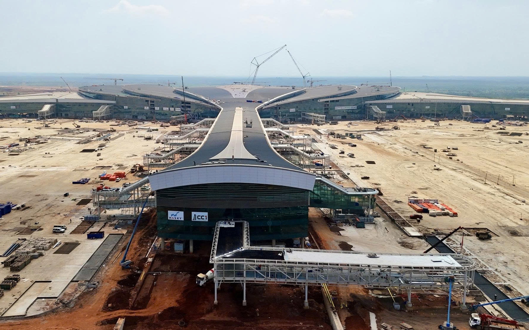 Th&aacute;ch thức rất lớn cho du lịch khi chuyển 90% chuyến bay quốc tế về s&acirc;n bay Long Th&agrave;nh - Ảnh 1.