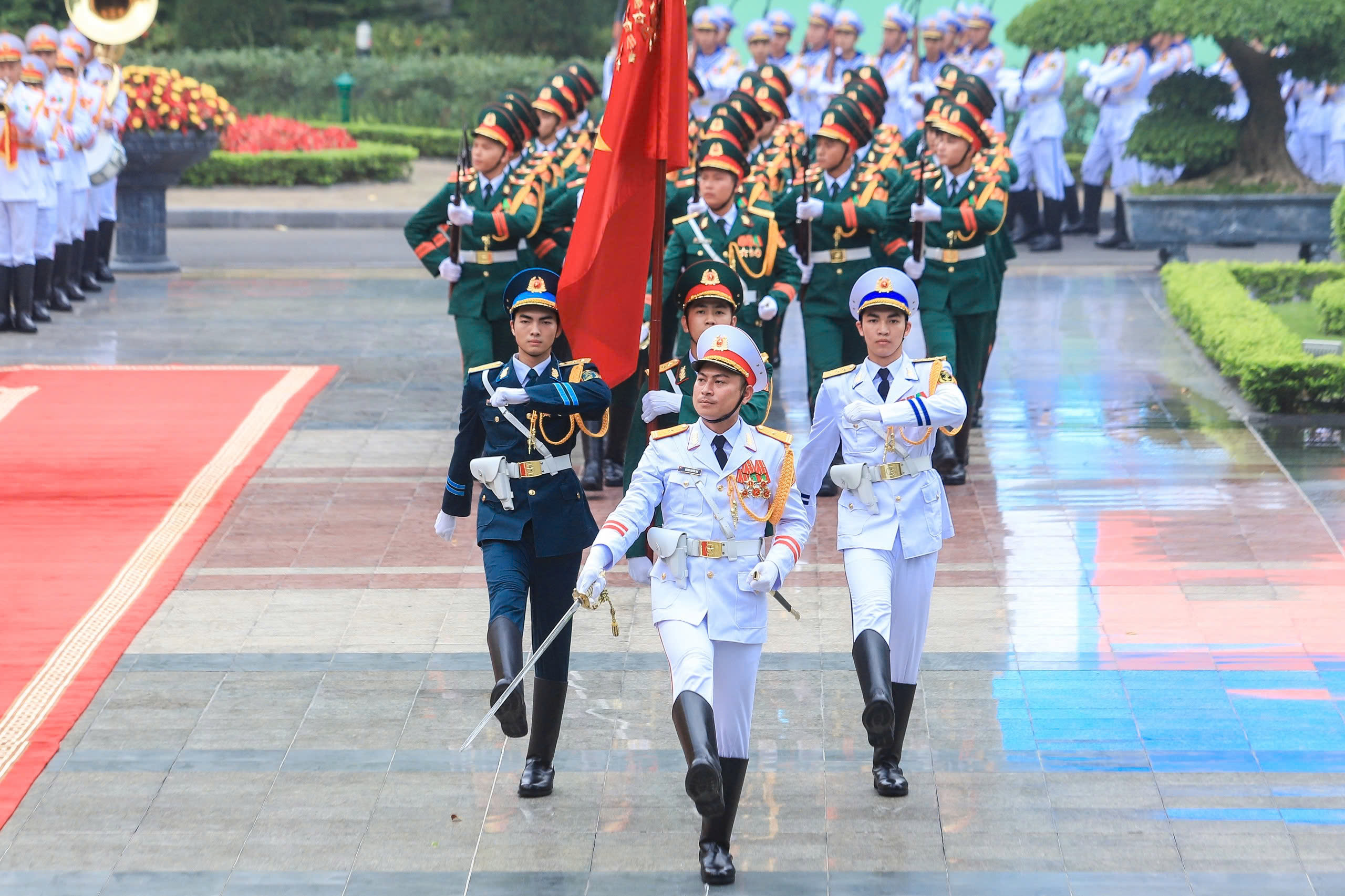 Việt Nam bắn 21 loạt đại b&aacute;c ch&agrave;o mừng Tổng thống H&agrave;n Quốc - Ảnh 18.