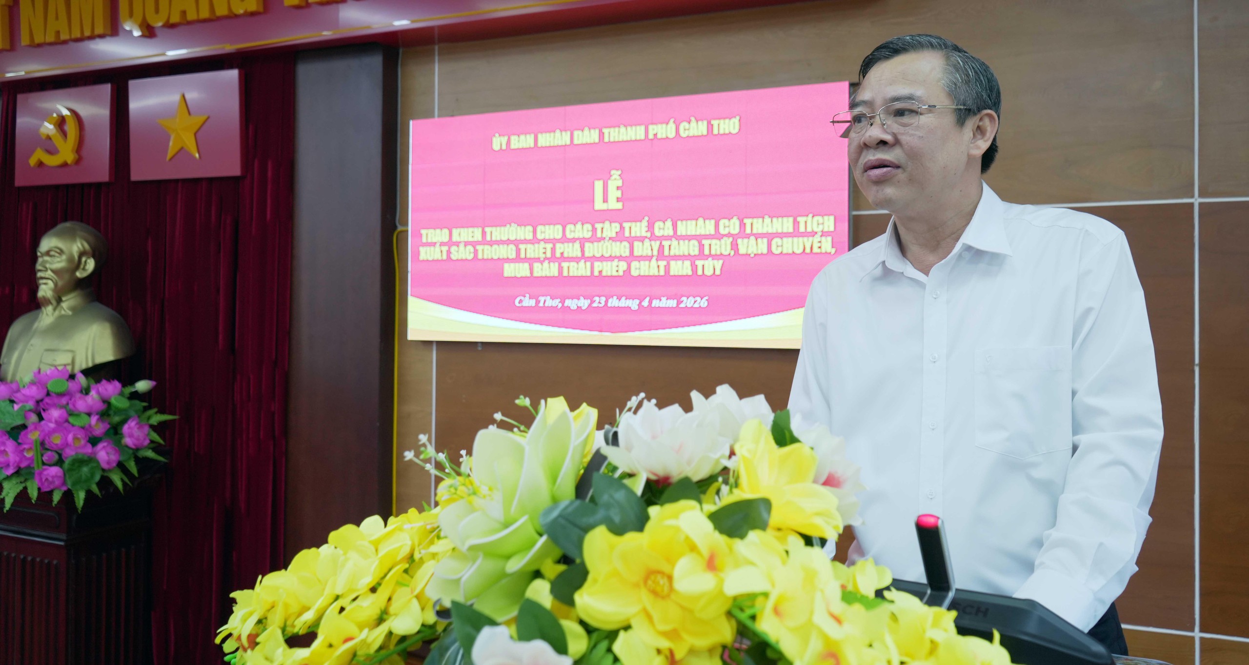 Công an Cần Thơ triệt phá 3 vụ ma túy lớn từ Campuchia , bắt 38 đối tượng - Ảnh 1.