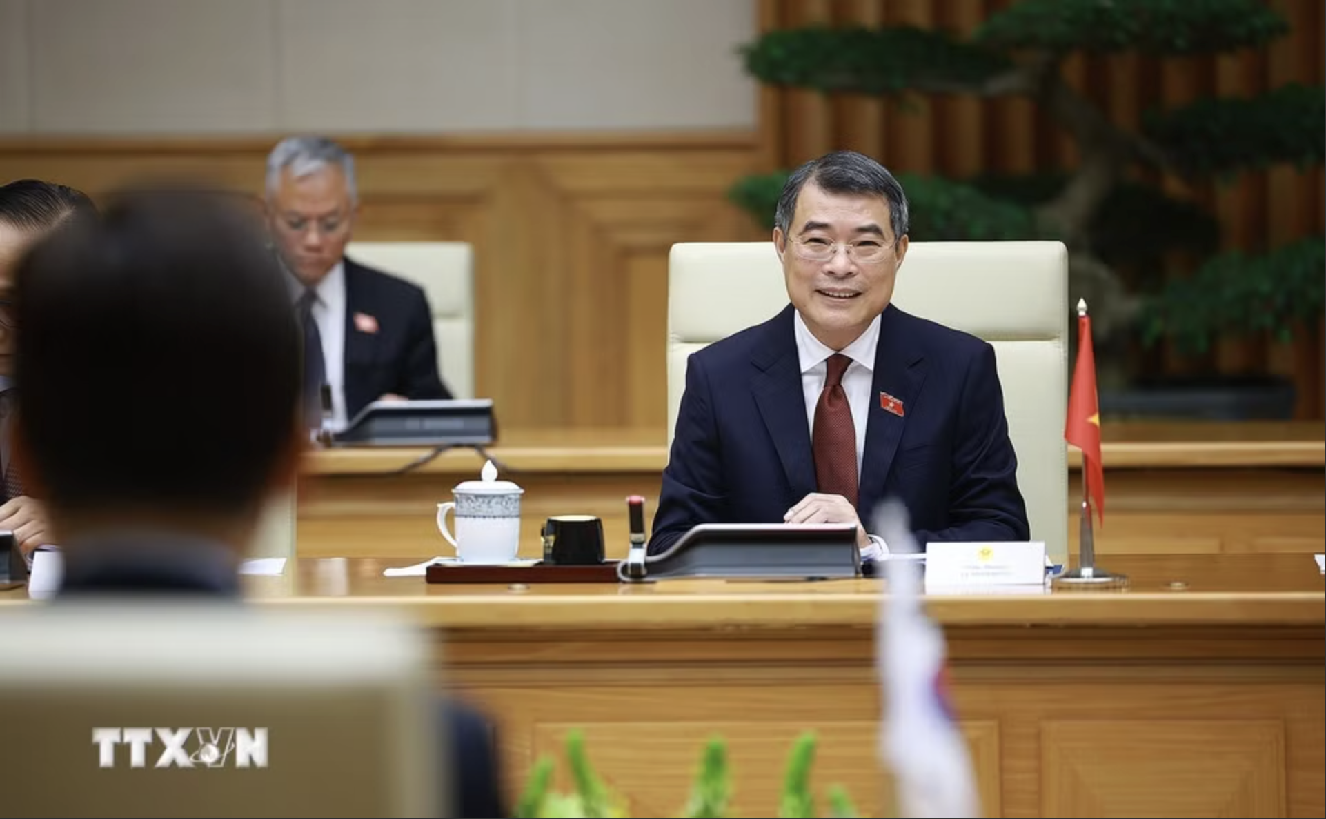 Thủ tướng Lê Minh Hưng hội kiến Tổng thống Hàn Quốc Lee Jae Myung - Ảnh 7.