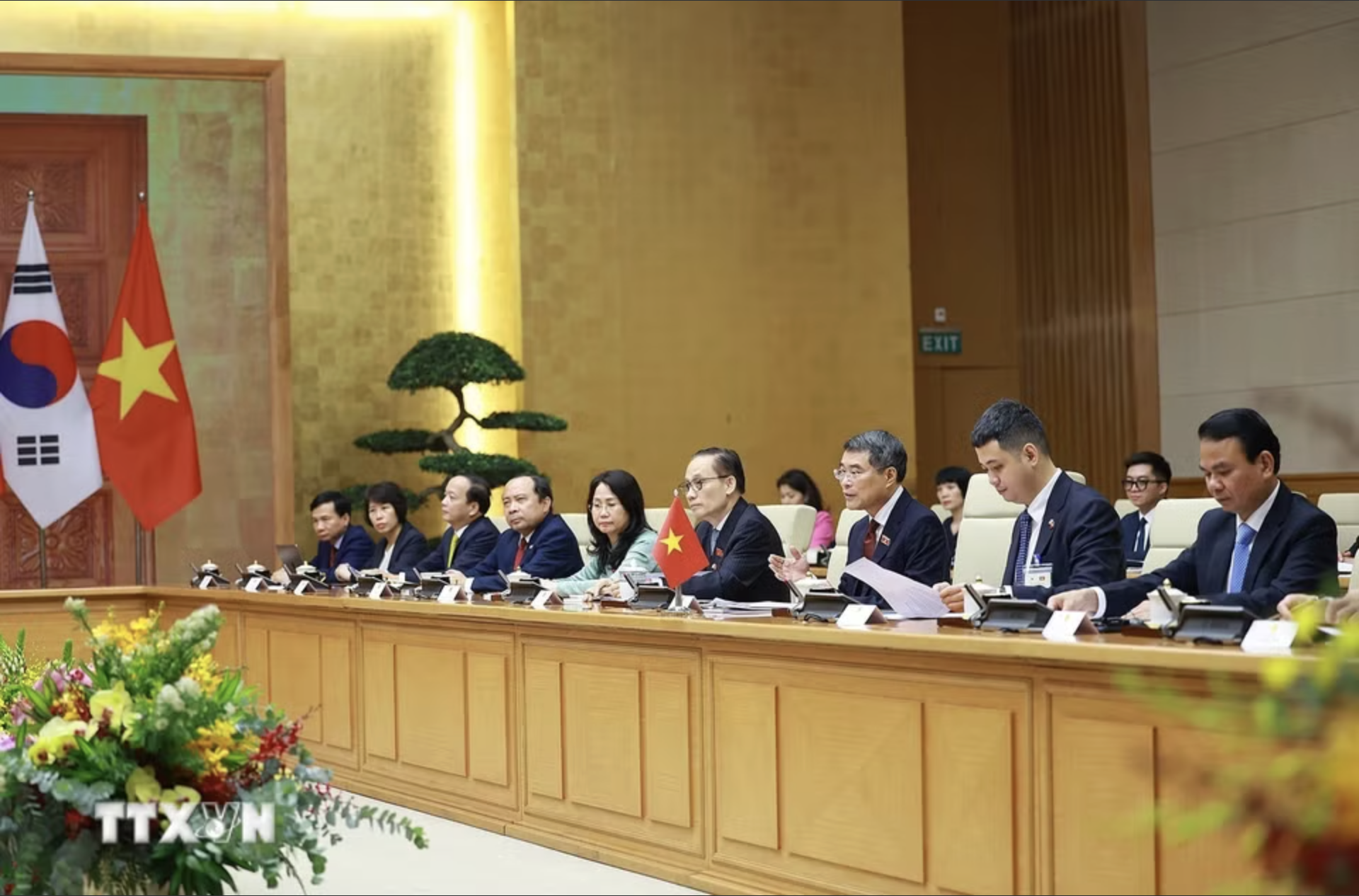 Thủ tướng Lê Minh Hưng hội kiến Tổng thống Hàn Quốc Lee Jae Myung - Ảnh 8.