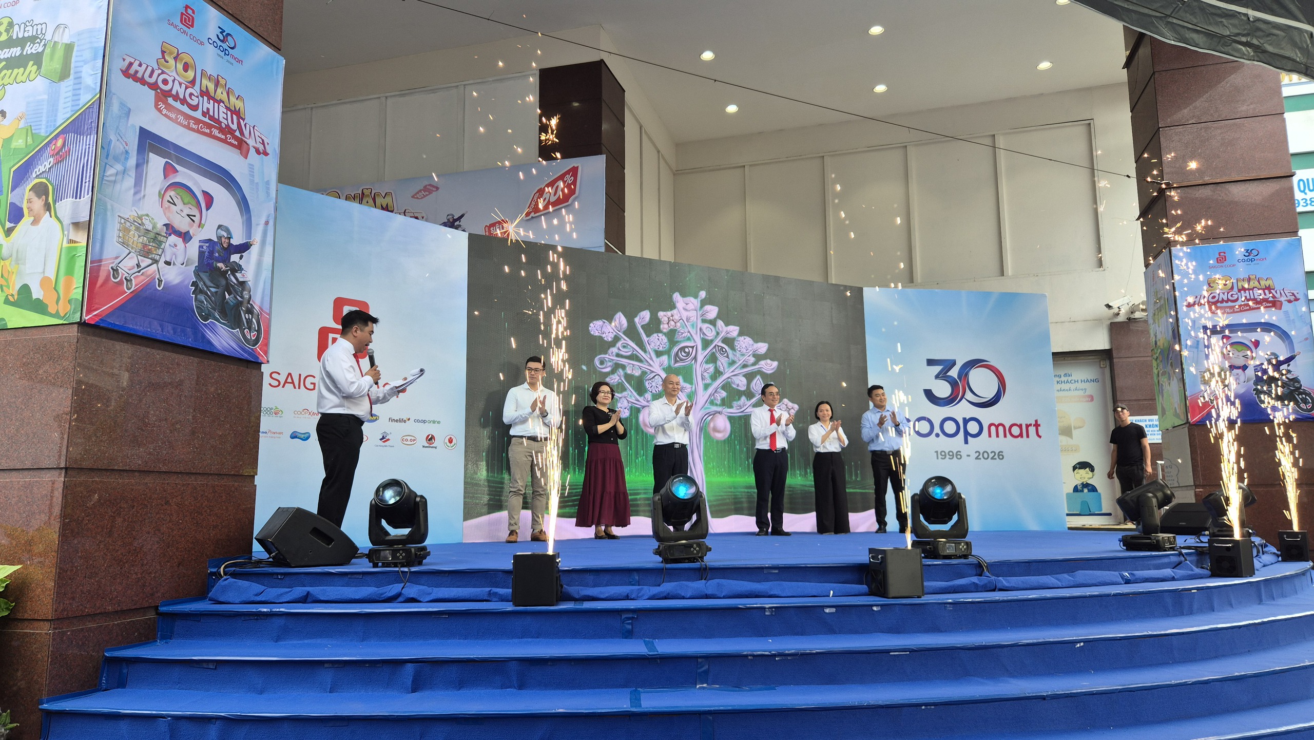 sinh nhật Co.opmart 30 năm và chương trình ưu đãi lớn nhất trong năm tại hơn 800 điểm bán trên toàn quốc - Ảnh 5.