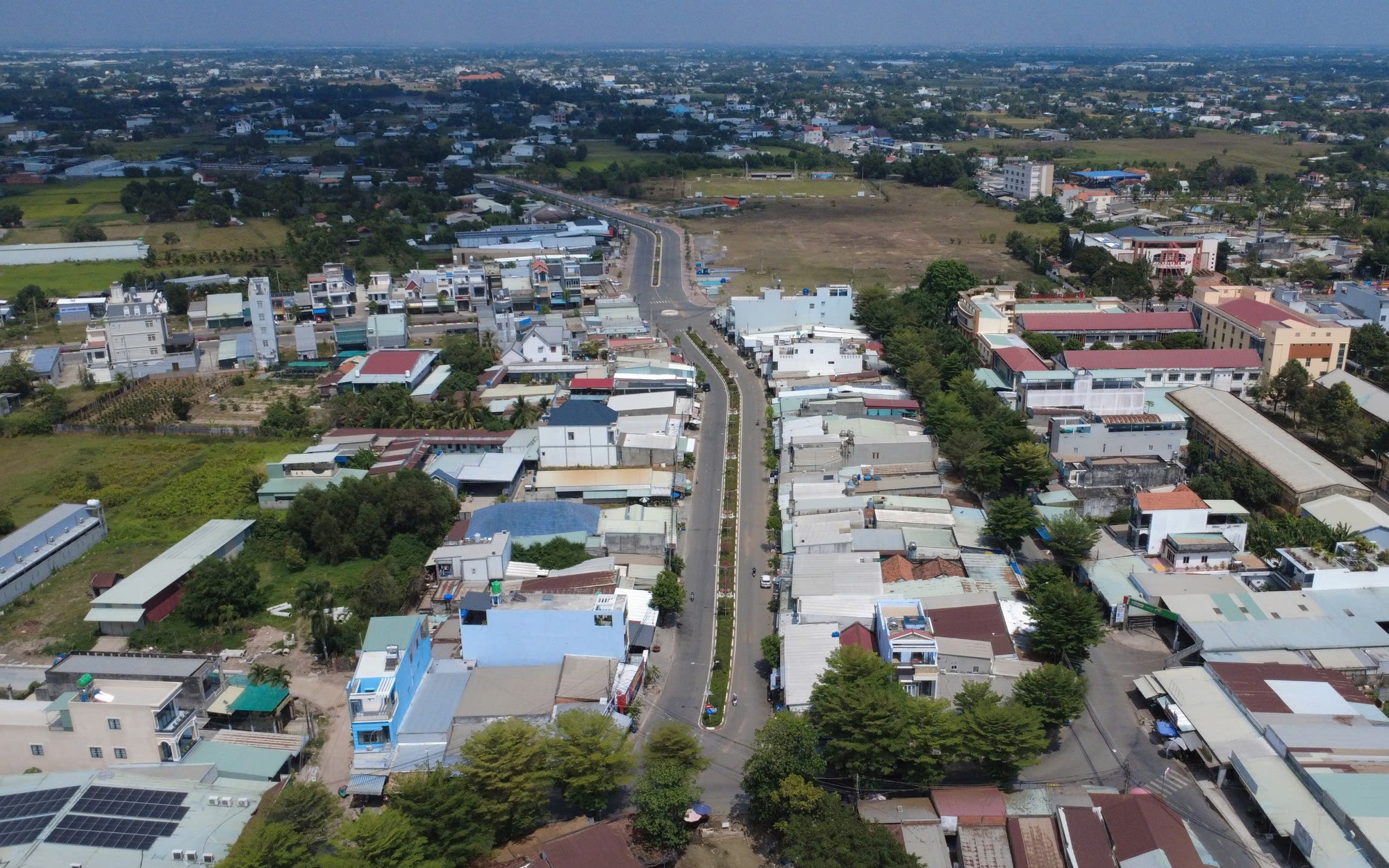 T&acirc;y Ninh ph&aacute;t triển đ&ocirc; thị th&ocirc;ng minh với thu ph&iacute; kh&ocirc;ng dừng tại bến xe , b&atilde;i đỗ xe - Ảnh 2.