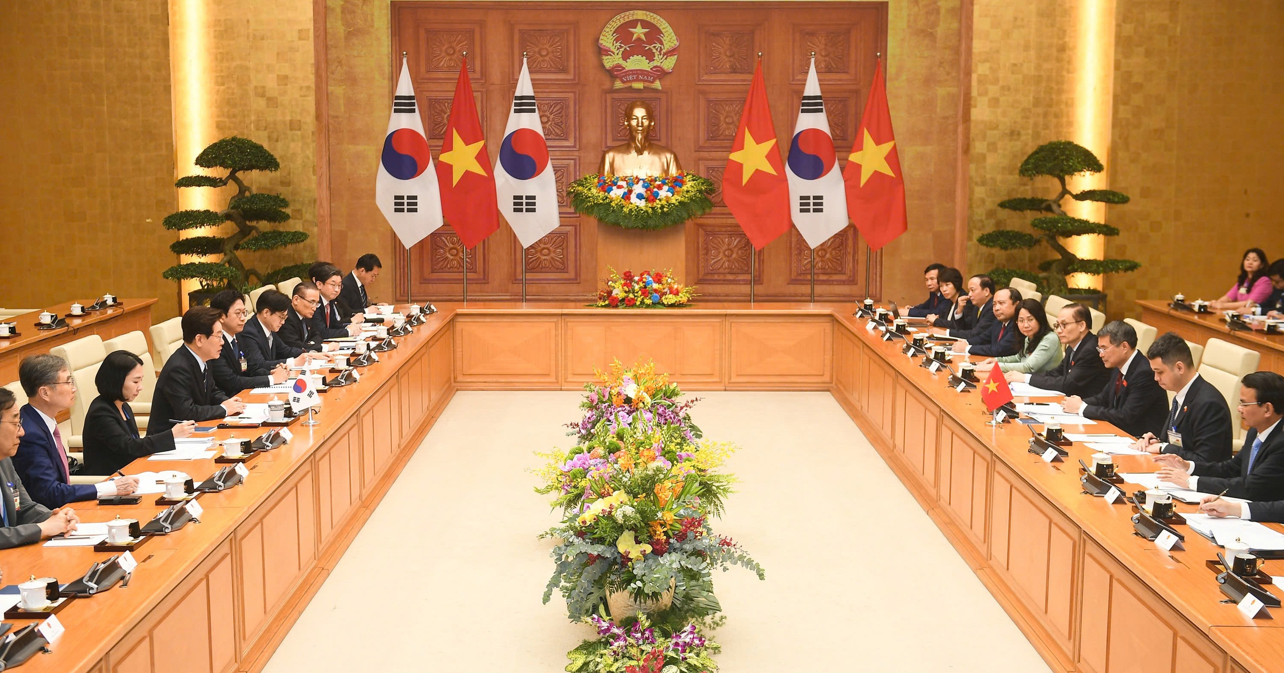 Thủ tướng L&ecirc; Minh Hưng hội kiến Tổng thống H&agrave;n Quốc Lee Jae Myung - Ảnh 5.