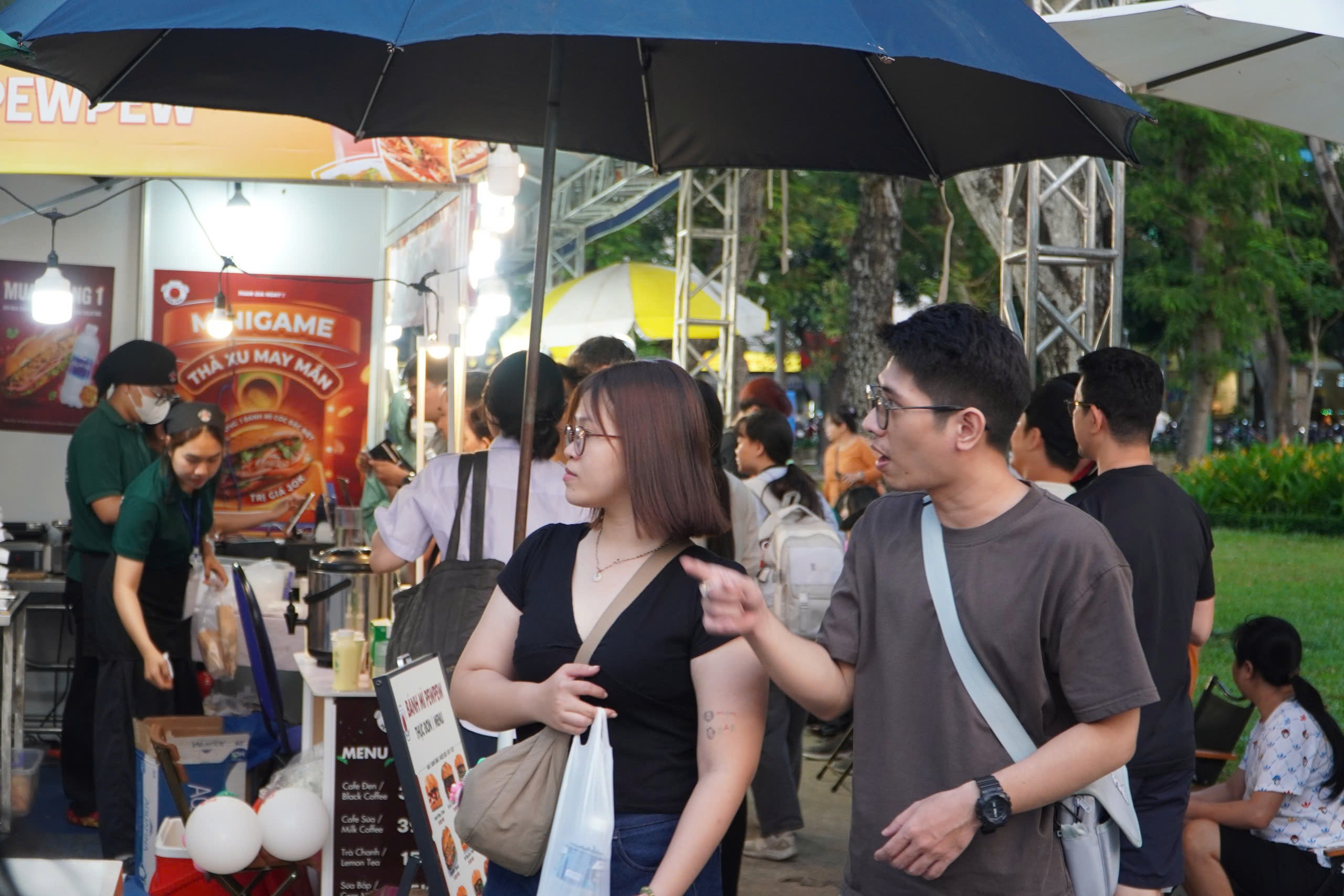 Lễ hội b&aacute;nh m&igrave; TPHCM 2026 thu h&uacute;t h&agrave;ng ng&agrave;n người d&acirc;n thưởng thức ẩm thực đặc sắ - Ảnh 16.