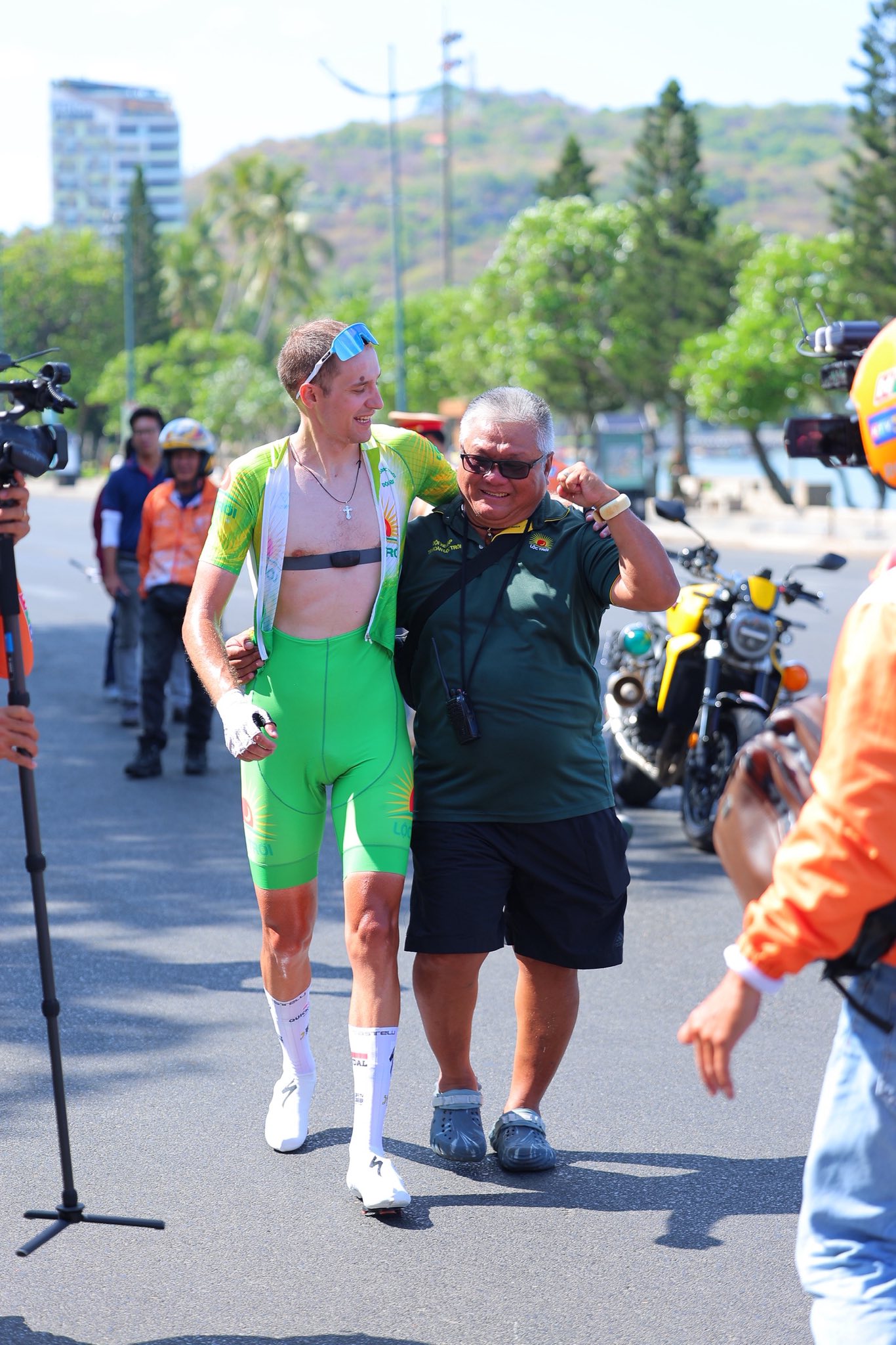 C&uacute;p truyền h&igrave;nh 2026: Tay đua Nga thắng chặng t&iacute;nh giờ - Ảnh 10.