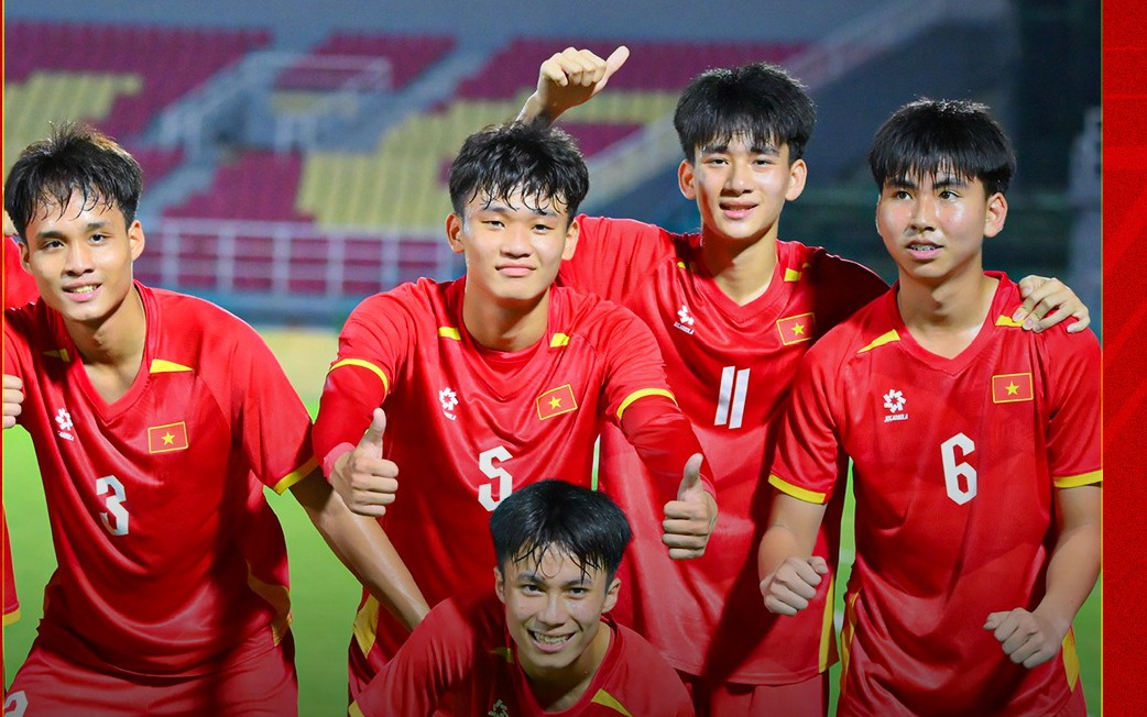 Hai tuyển thủ U17 Việt Nam được AFF vinh danh  - Ảnh 2.