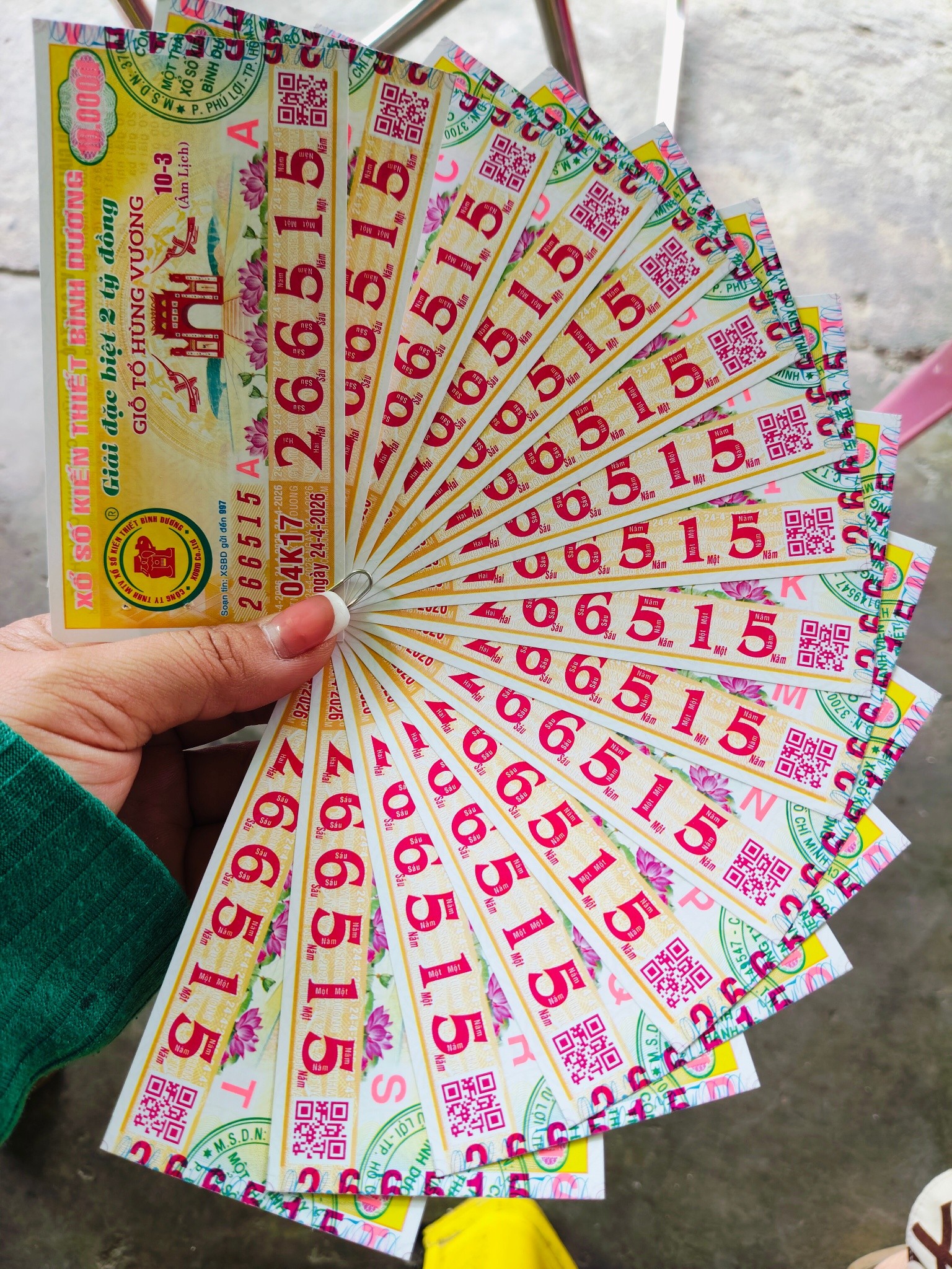 Chiều 24-4, nhiều người ở TPHCM và Vĩnh Long trúng xổ số miền Nam - Ảnh 6.