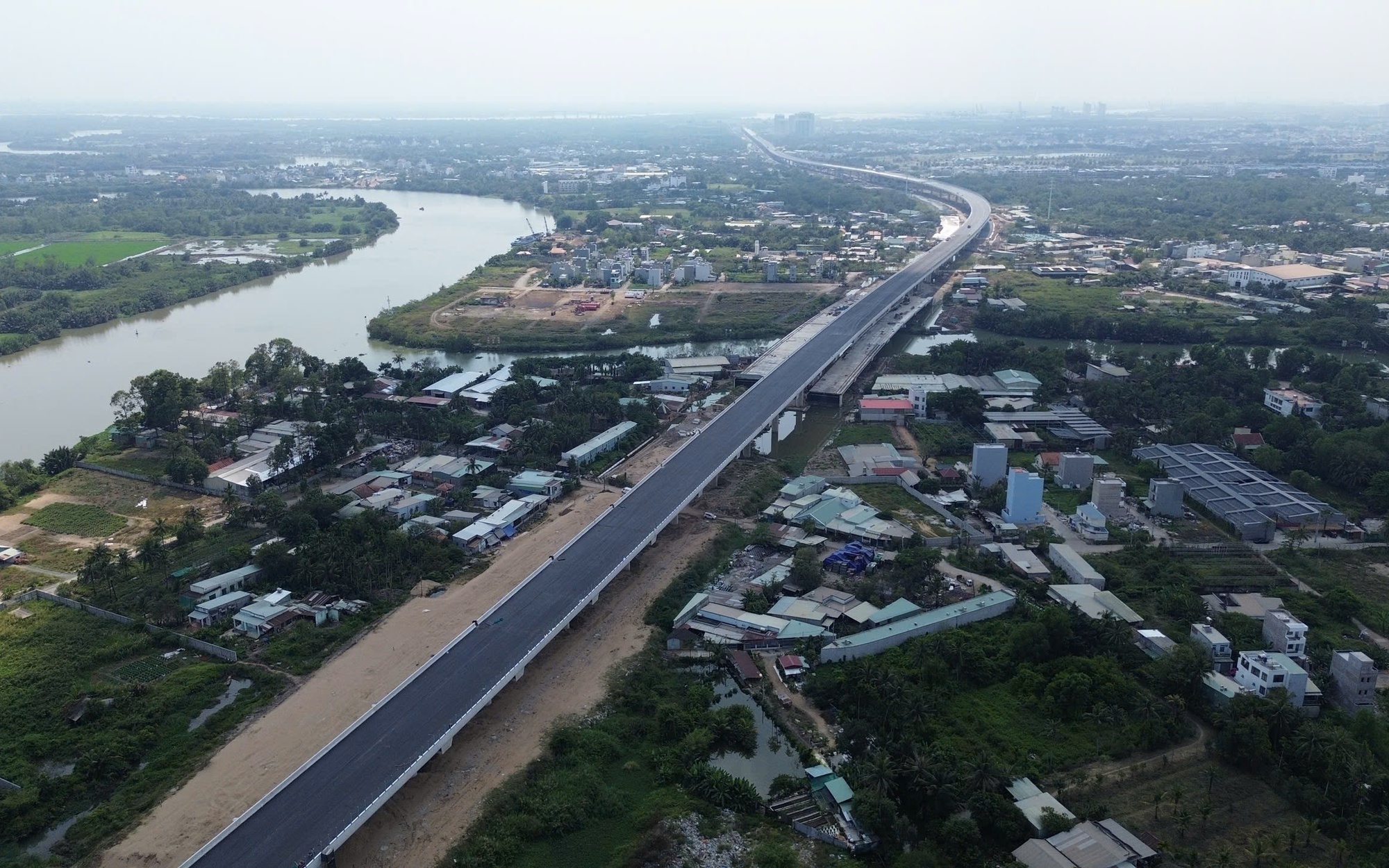 Thi c&ocirc;ng V&agrave;nh đai 3 TPHCM bị ảnh hưởng bởi gi&aacute; dầu - Ảnh 2.