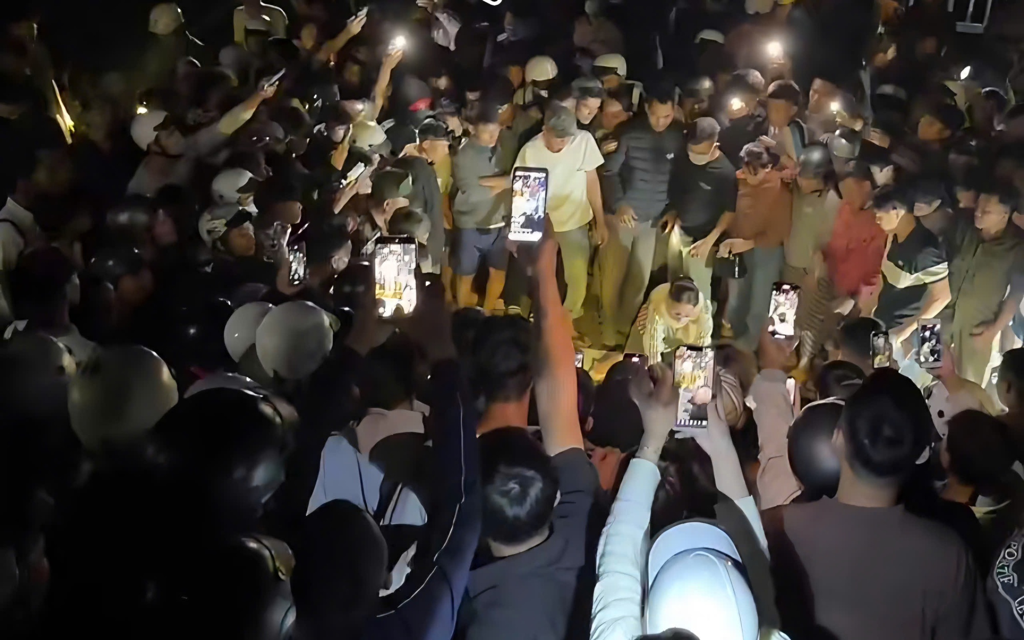 Nguy&ecirc;n nh&acirc;n tử vong của đ&ocirc;i vợ chồng trẻ dưới hồ nước tại Đắk Lắk - Ảnh 3.