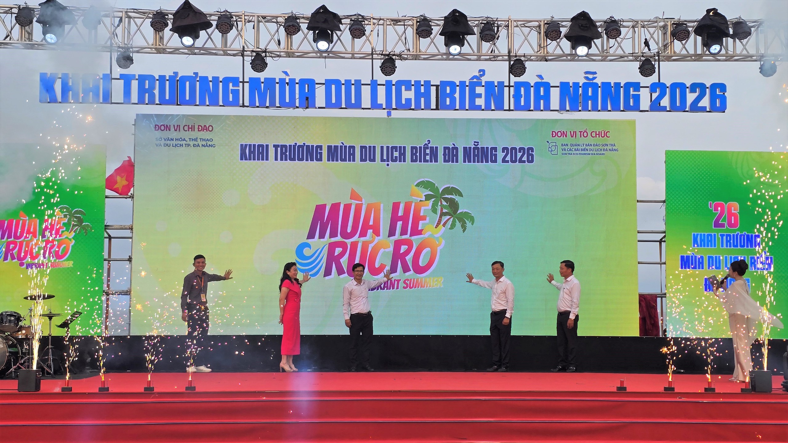 M&ugrave;a du lịch biển Đ&agrave; Nẵng 2026: M&atilde;n nh&atilde;n phần tr&igrave;nh diễn của VĐV flyboard h&agrave;ng đầu thế giới - Ảnh 9.