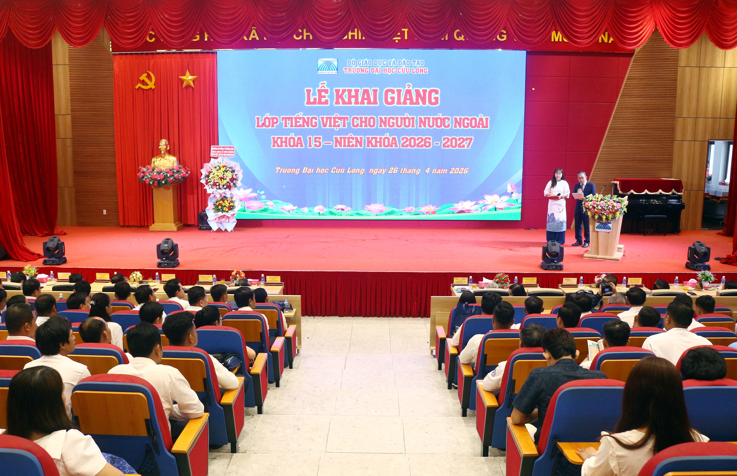 Trường Đại học Cửu Long khai giảng lớp đ&agrave;o tạo Tiếng Việt cho người nước ngo&agrave;i - Ảnh 1.