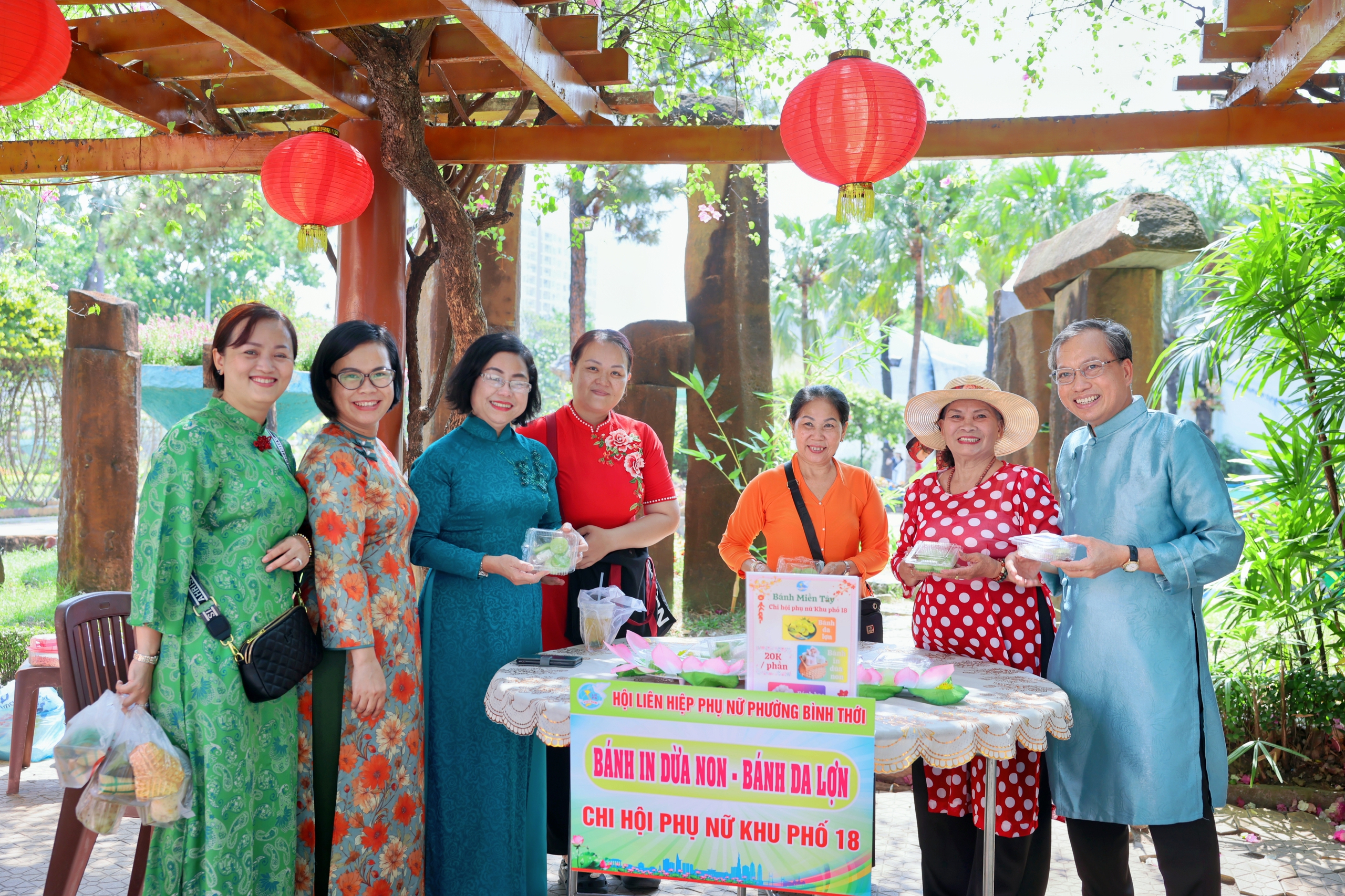 Ch&ugrave;m ảnh: Thắt chặt t&igrave;nh đo&agrave;n kết trong ng&agrave;y Giỗ Tổ H&ugrave;ng Vương tại phường B&igrave;nh Thới, TPHCM - Ảnh 13.