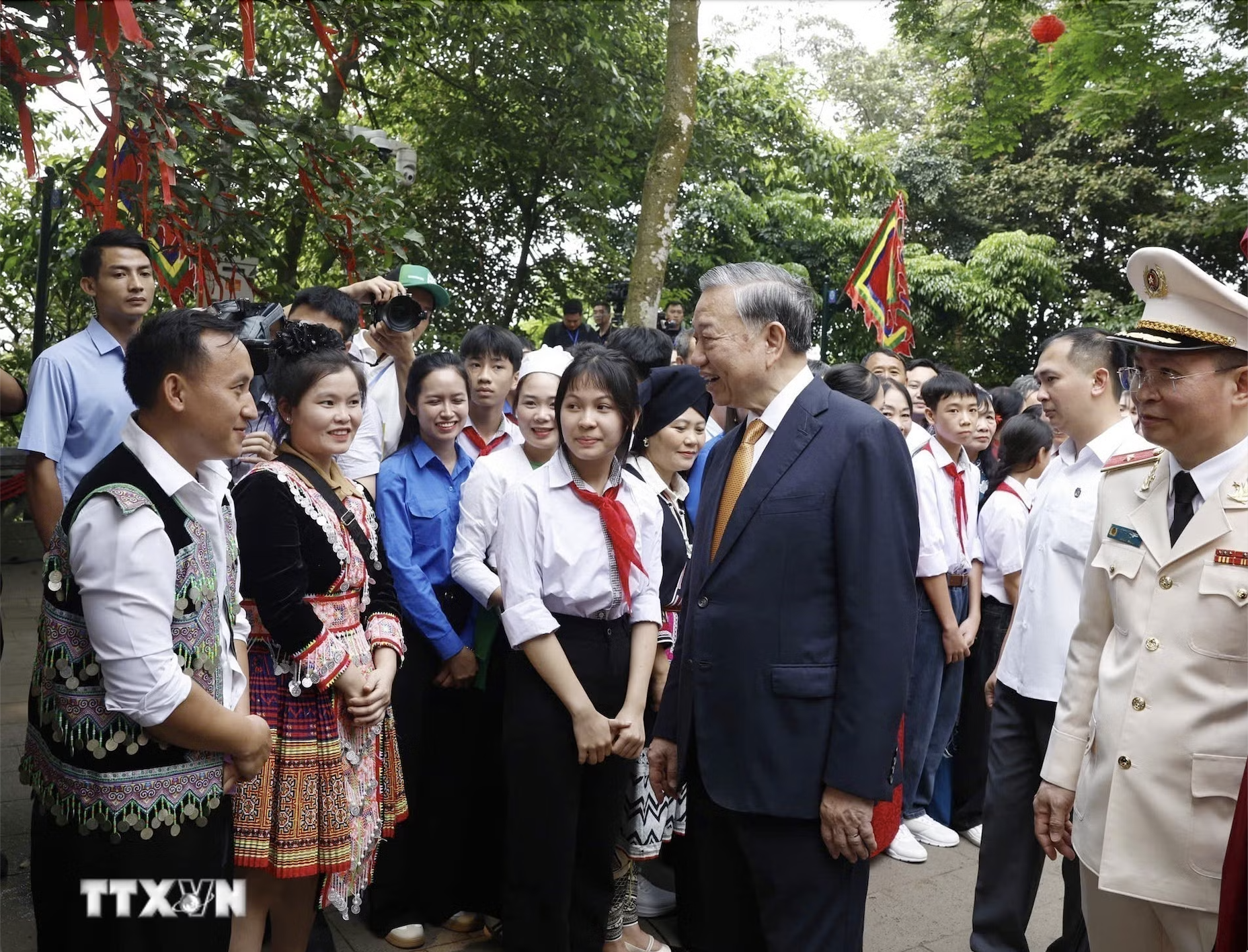 To&agrave;n văn ph&aacute;t biểu của Tổng B&iacute; thư, Chủ tịch nước T&ocirc; L&acirc;m tại Đền H&ugrave;ng - Ảnh 5.