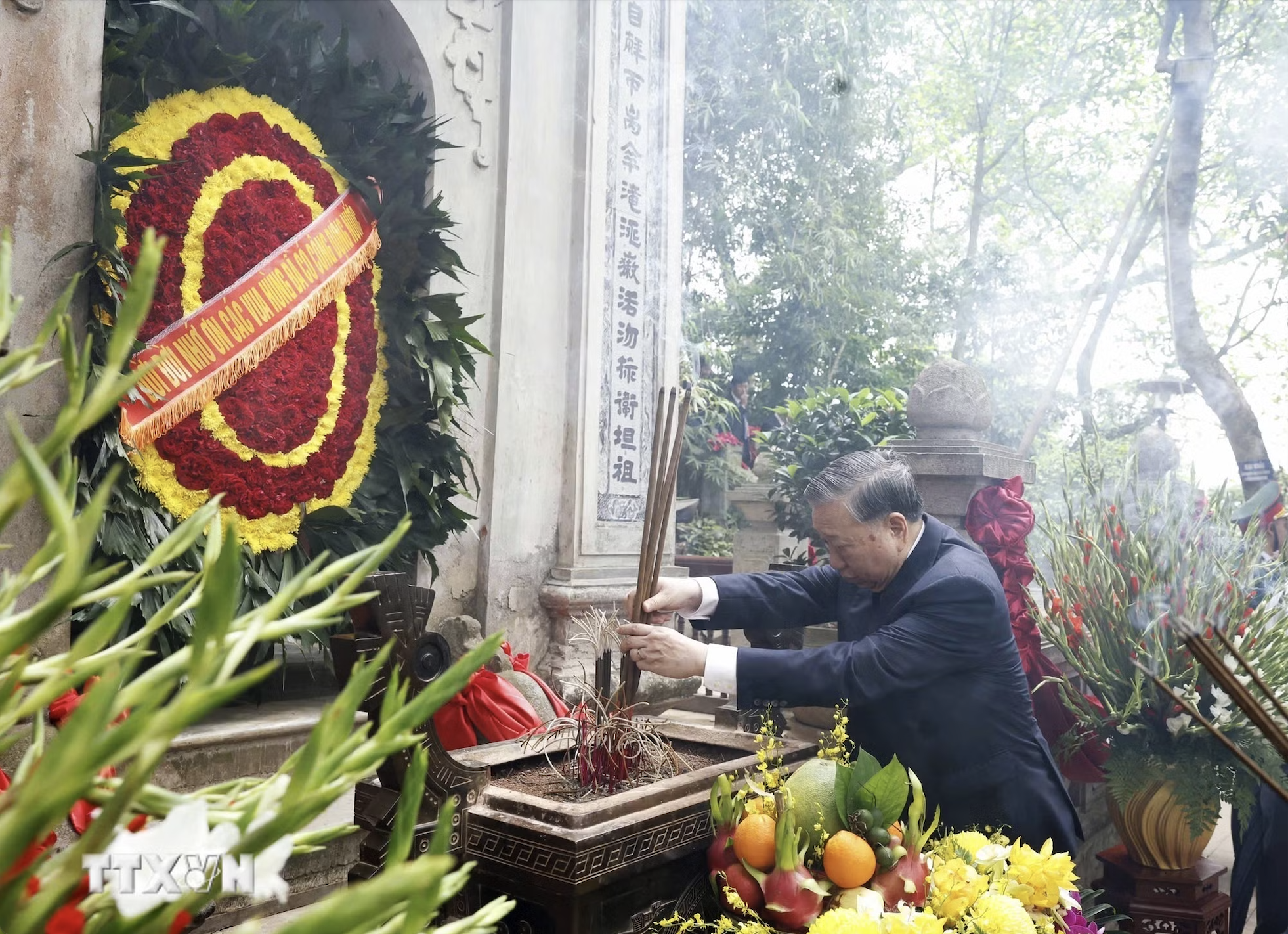 To&agrave;n văn ph&aacute;t biểu của Tổng B&iacute; thư, Chủ tịch nước T&ocirc; L&acirc;m tại Đền H&ugrave;ng - Ảnh 1.