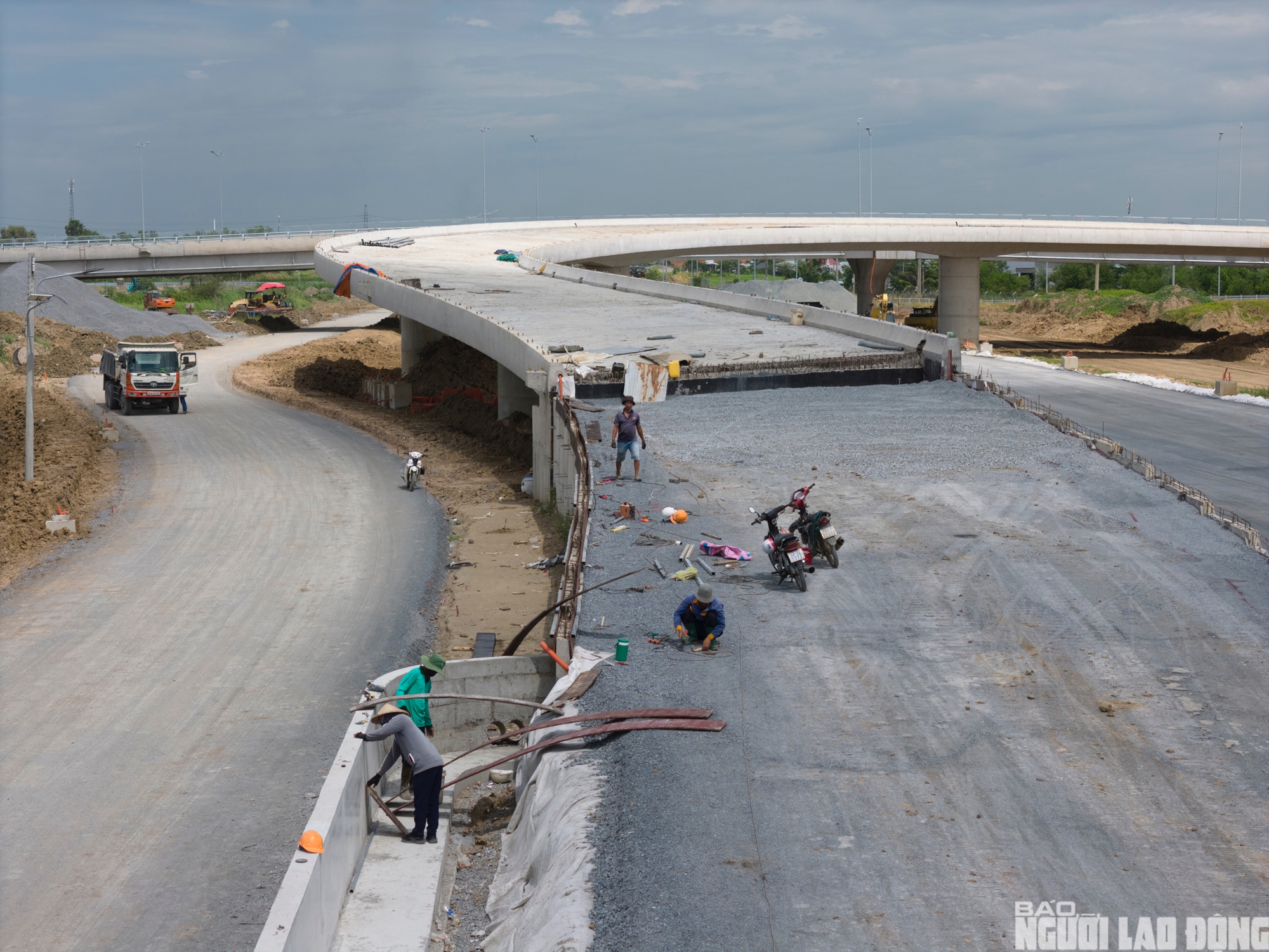 V&agrave;nh đai 3 TPHCM l&ugrave;i tiến độ v&agrave; ảnh hưởng đến giao th&ocirc;ng T&acirc;y Ninh - Ảnh 1.