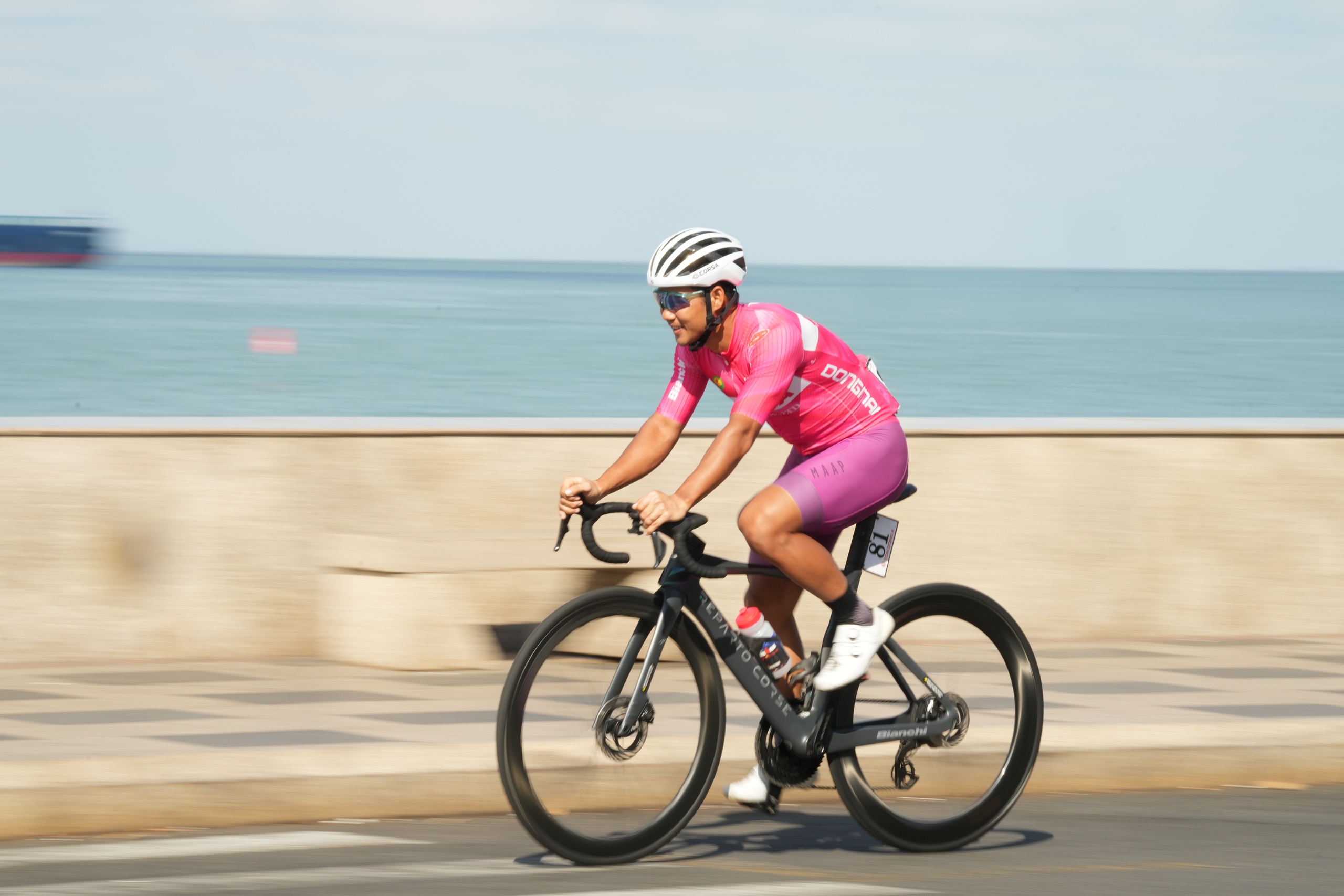 Sigma 200mm f2.0 DG OS Sports: "Định nghĩa lại" ống k&iacute;nh tele khẩu lớn cho ph&oacute;ng vi&ecirc;n t&aacute;c nghiệp - Ảnh 4.