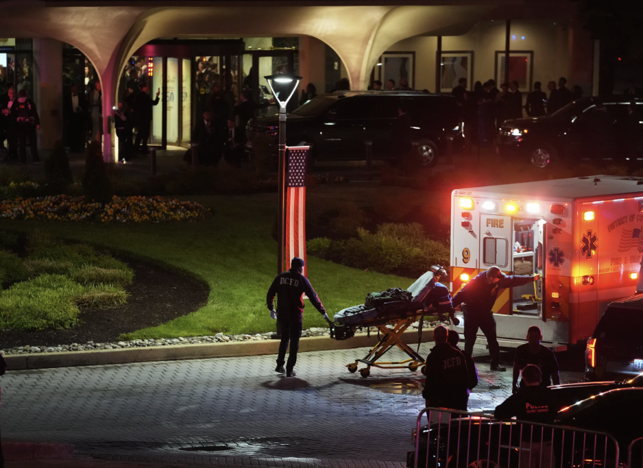 Nghi phạm xả s&uacute;ng trong tiệc của &ocirc;ng Donald Trump ra t&ograve;a tuần sau - Ảnh 7.