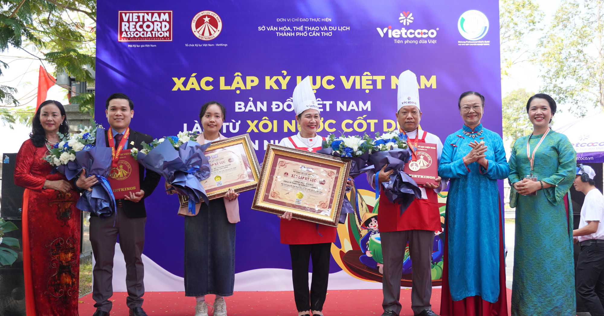Bản đồ Việt Nam từ xôi nước cốt dừa lập kỷ lục, lan tỏa niềm tự hào dân tộc