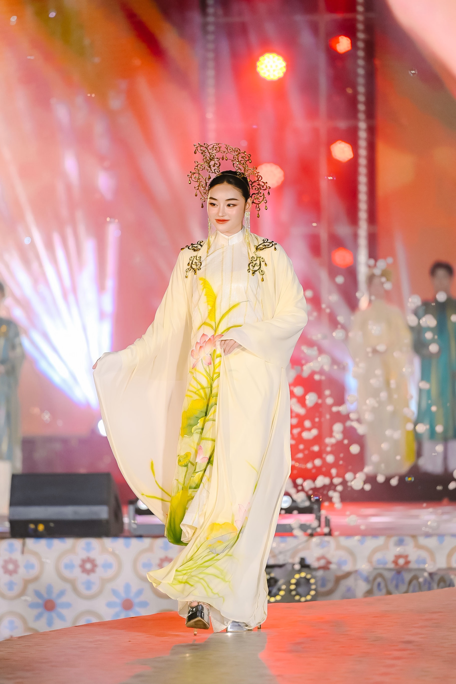 Đà Nẵng sôi động với Lễ hội Áo dài 2026: Hội tụ văn hóa và nghệ thuật đặc sắc  - Ảnh 4.