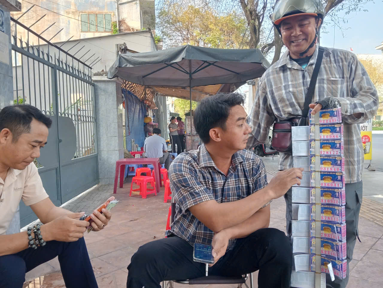 Công ty xổ số miền Nam ra thông báo quan trọng tới các đại lý vé số 2026 - Ảnh 1.