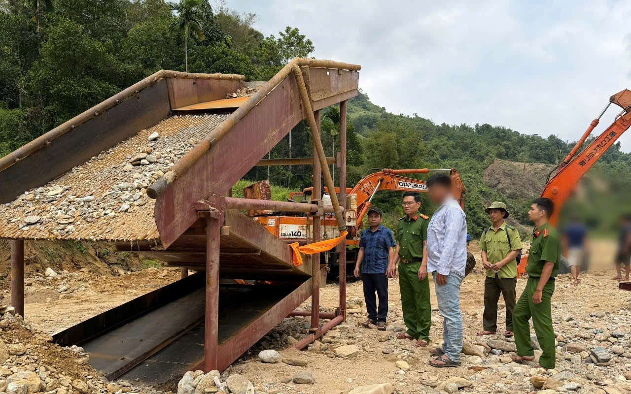 Đ&agrave; Nẵng buộc l&atilde;nh đạo chịu tr&aacute;ch nhiệm nếu để sai phạm kho&aacute;ng sản - Ảnh 2.