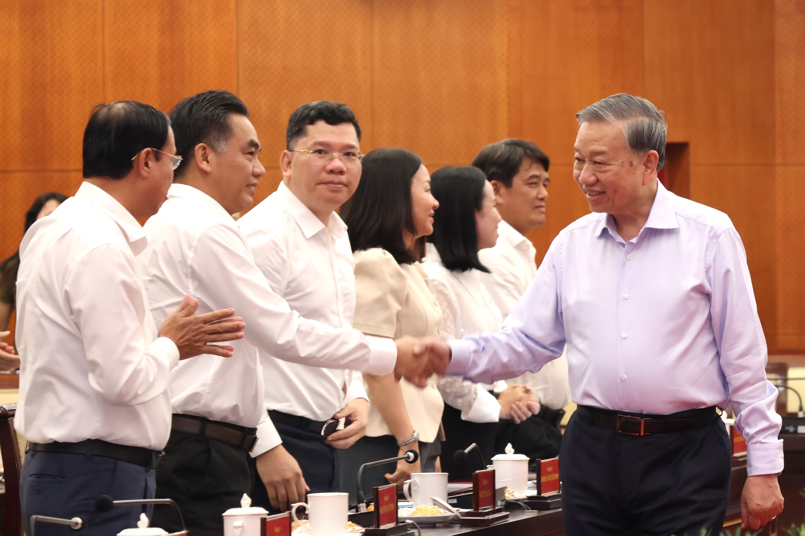 Tổng B&iacute; thư, Chủ tịch nước T&ocirc; L&acirc;m đang l&agrave;m việc với Ban Thường vụ Th&agrave;nh ủy TPHCM - Ảnh 4.