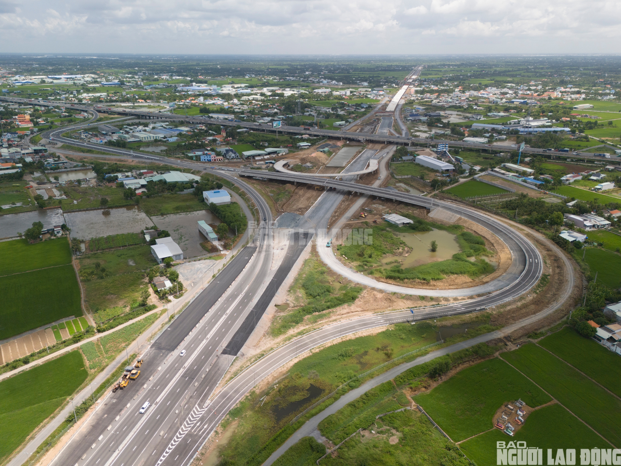 Thi đua y&ecirc;u nước - động lực ph&aacute;t triển bền vững của TPHCM - Ảnh 3.