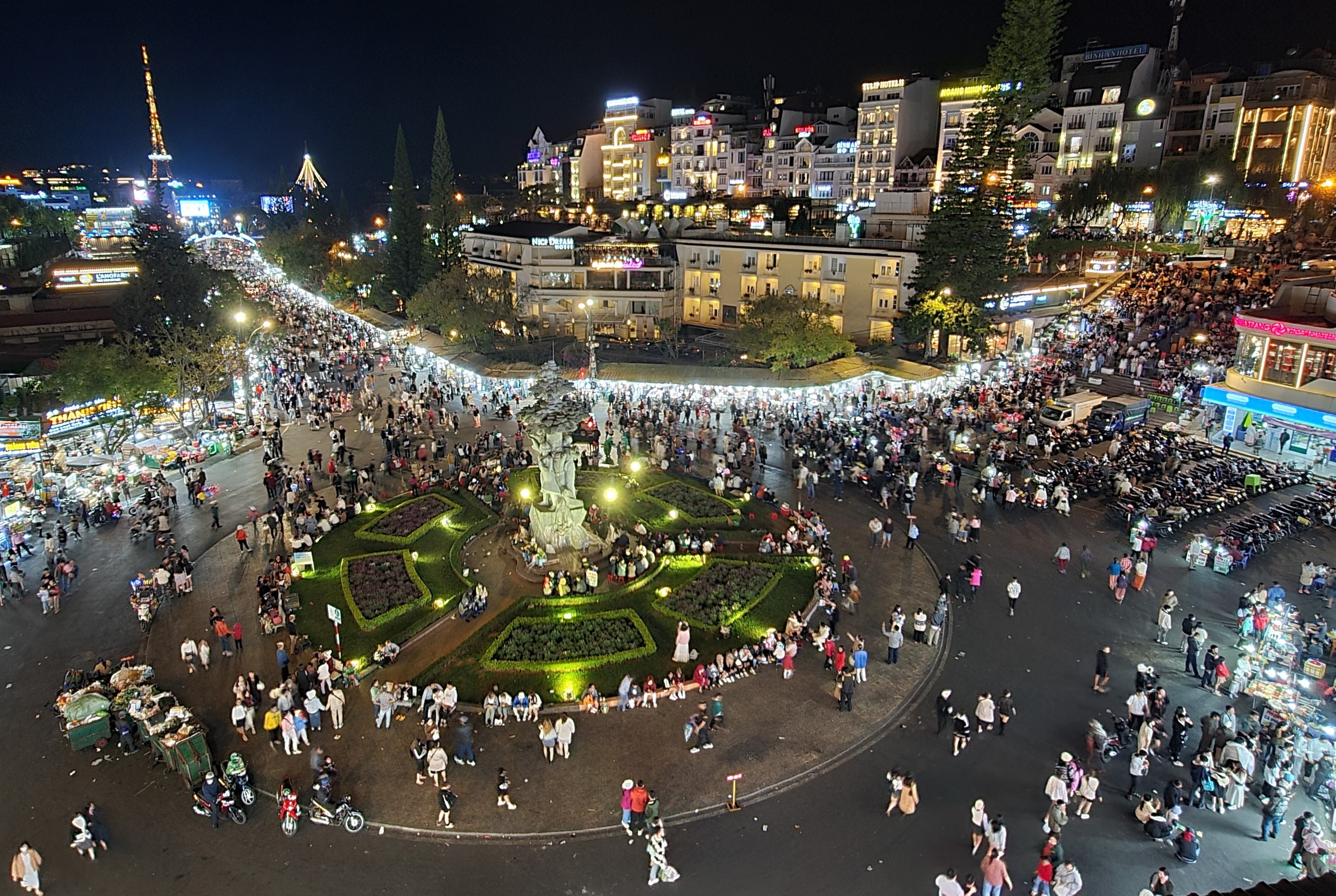 Du lịch Lâm Đồng thu 768 tỉ đồng dịp nghỉ lễ Giỗ Tổ Hùng Vương - Ảnh 1.