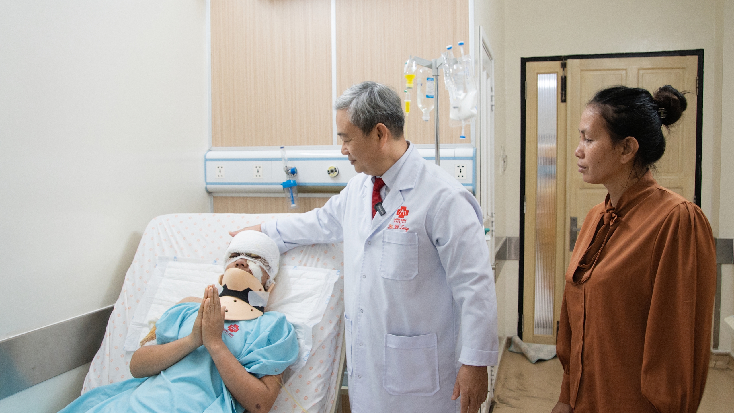 Tai nạn lao động nghiêm trọng: Cô gái 26 tuổi bị lột da đầu vì máy tuốt lúa - Ảnh 2.