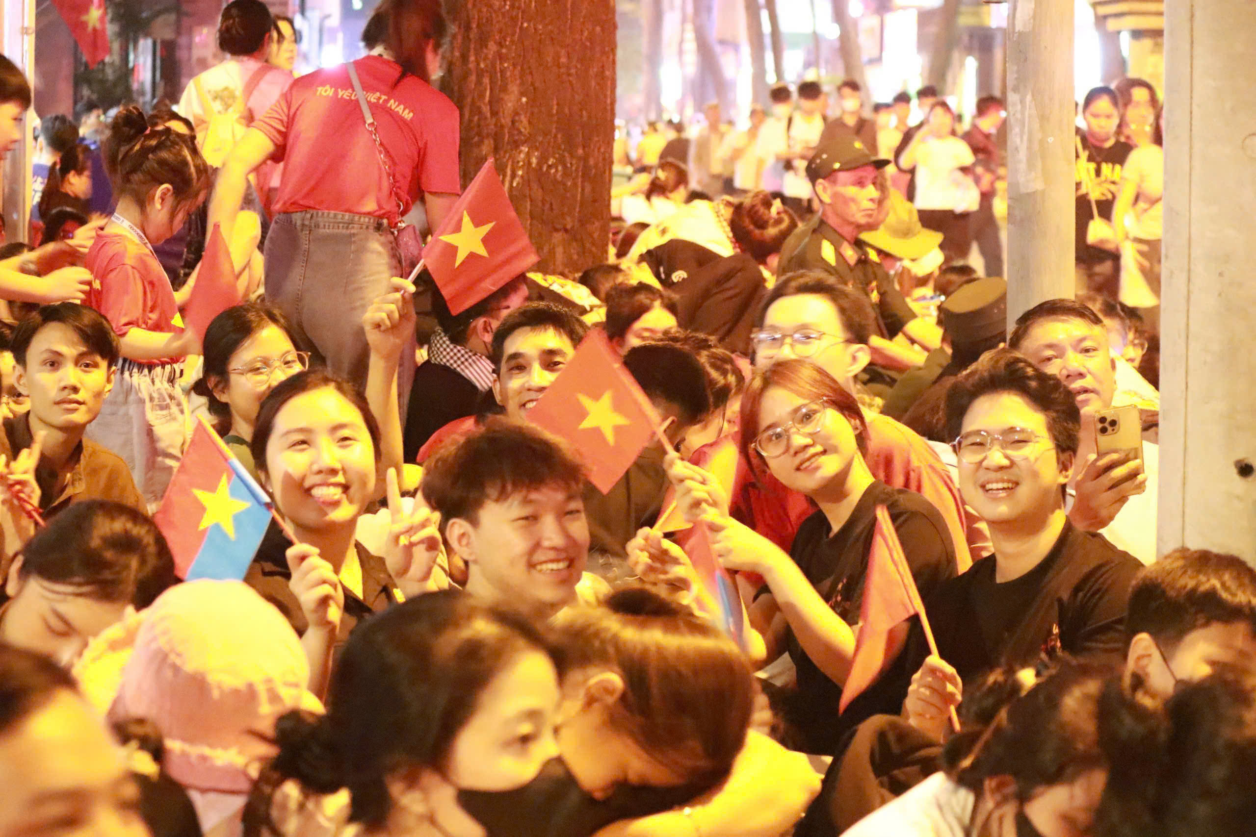 Hồi ức tháng 4: Sống lại ký ức A50 qua mạng xã hội - Ảnh 10.