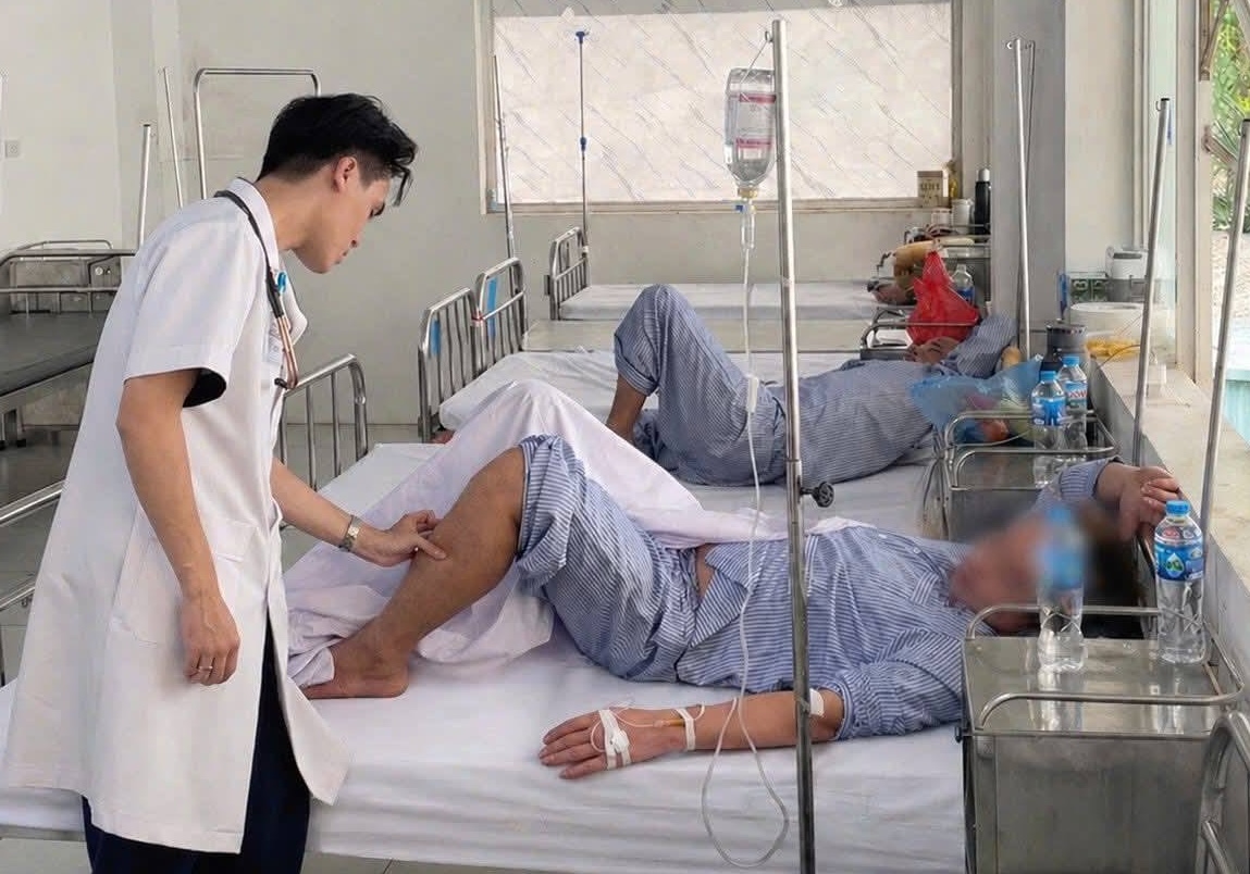 Suýt hỏng thận vì tự dùng thuốc tại nhà - Ảnh 1.