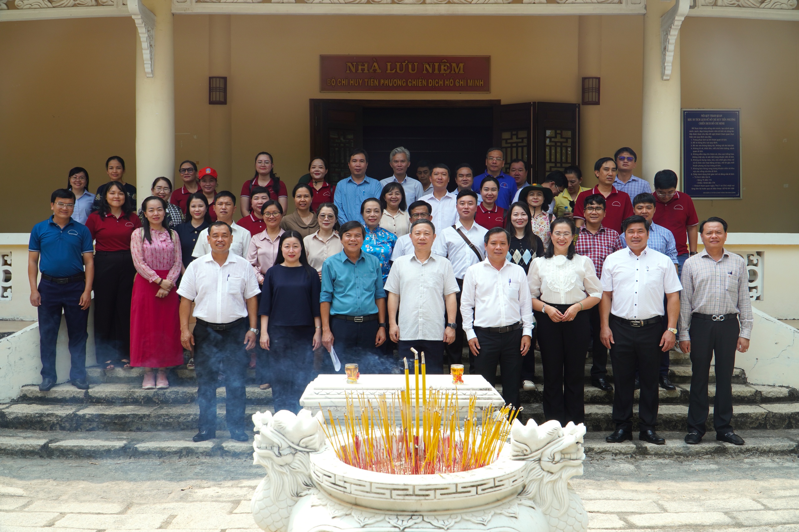 Hoạt động &yacute; nghĩa của Ban Tuy&ecirc;n gi&aacute;o v&agrave; D&acirc;n vận Th&agrave;nh ủy TPHCM - Ảnh 9.