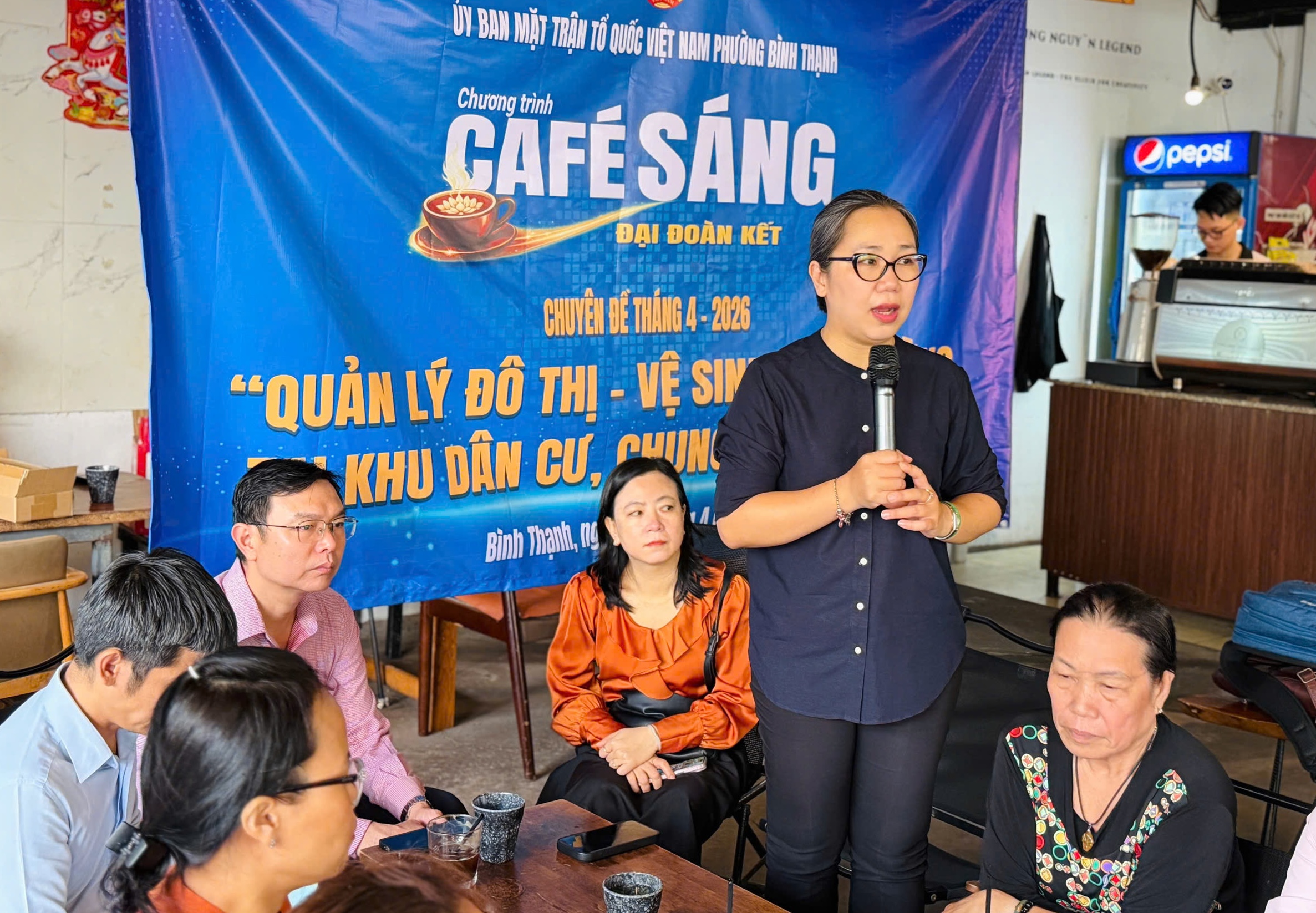 Người dân Bình Thạnh bàn chuyện quản lý đô thị Qua mô hình Cà phê sáng - Ảnh 3.