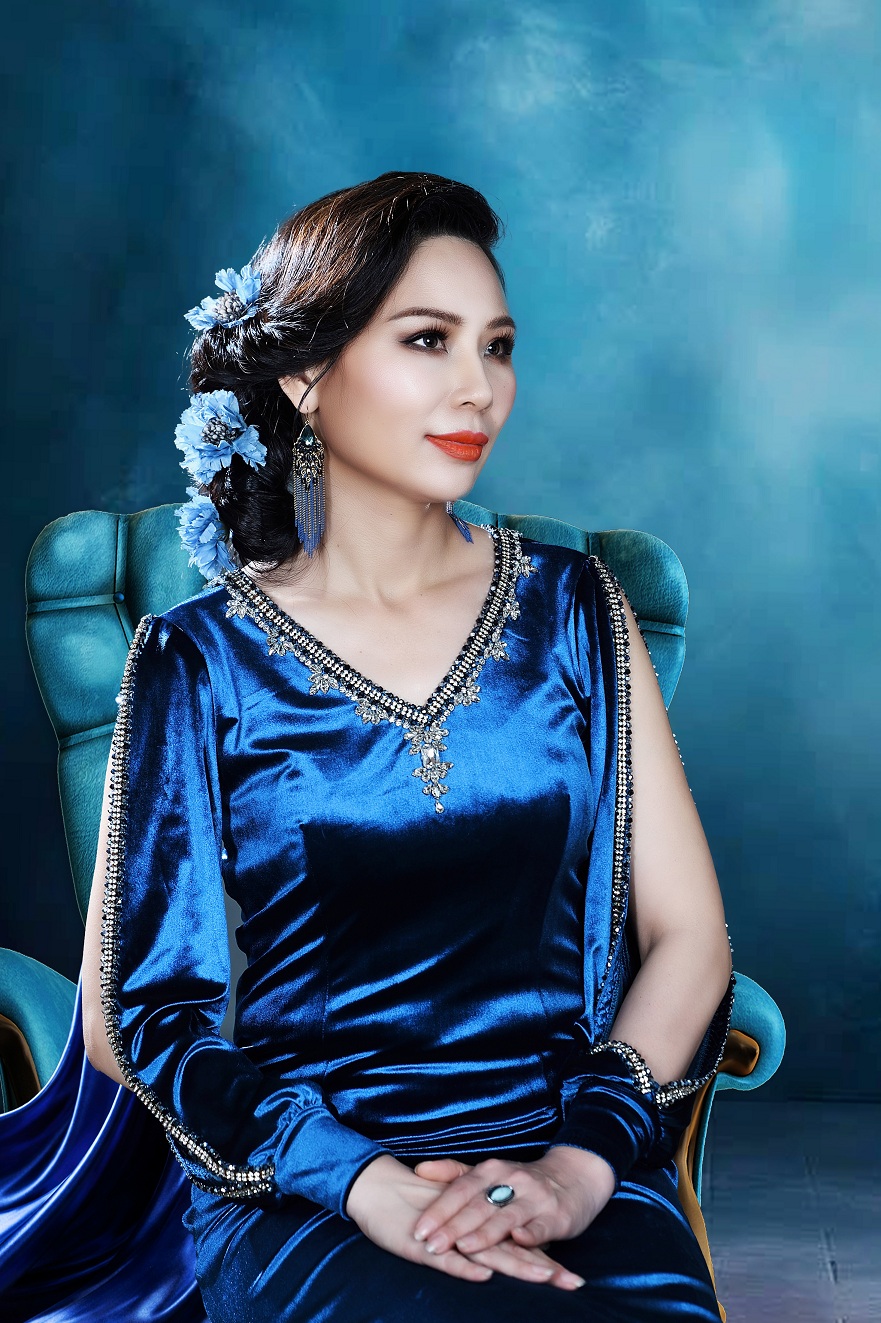 Nữ hoàng đại sứ nhân ái Nguyệt Trần tái xuất  - Ảnh 4.