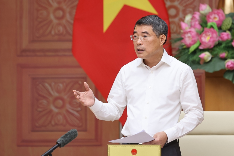 Thủ tướng: Triển khai có hiệu quả việc nâng ngưỡng doanh thu miễn thuế lên 1 tỉ đồng - Ảnh 1.