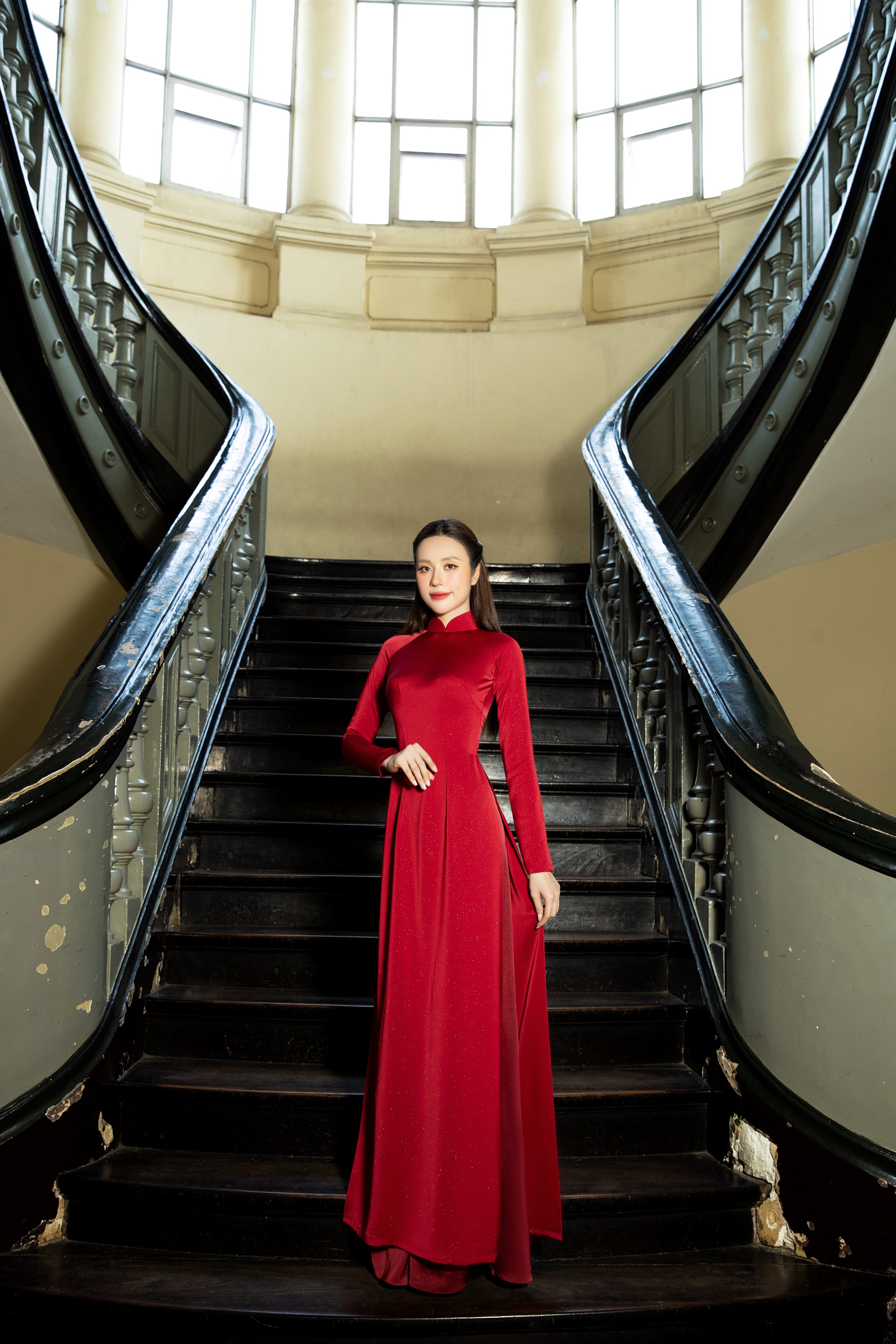 Tô Diệp Hà khoe nhan sắc rạng rỡ trong tà áo dài, hào hứng đón đại lễ 30/4  - Ảnh 14.