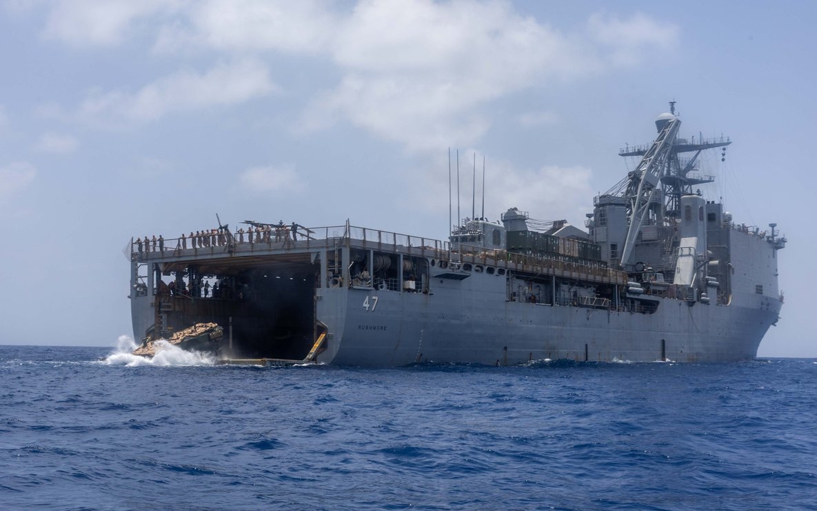 Tổng thống Donald Trump n&oacute;i điều bất ngờ với Iran - Ảnh 2.