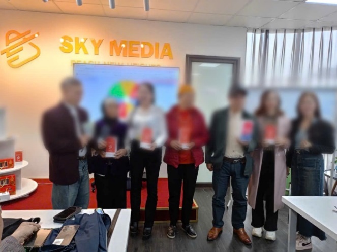 Bắt giữ 7 người lừa đảo đa cấp tại Công ty Sky Media ở Hà Nội - Ảnh 2.